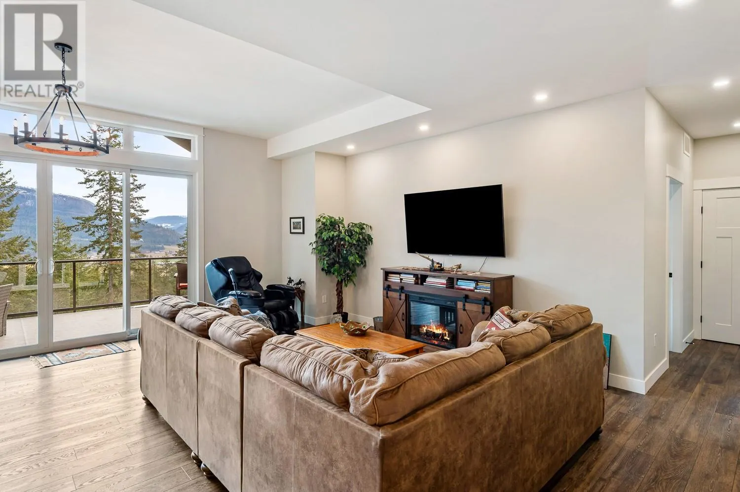 249 Twin Lakes Road