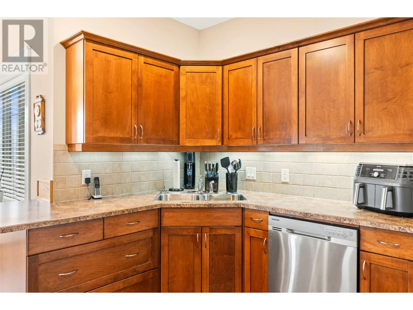 4108 14 Street Unit# 106