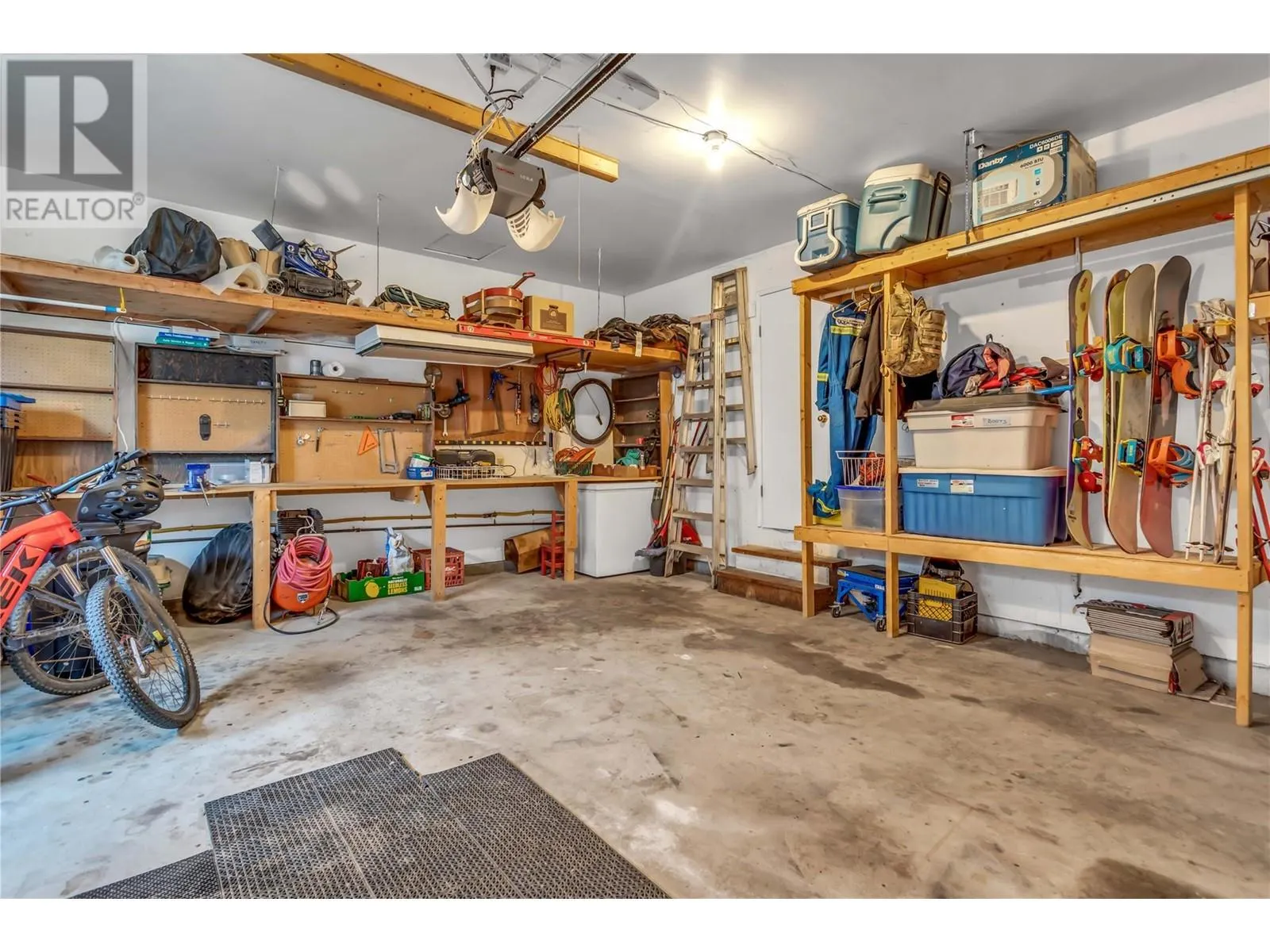 639 Tomby Court