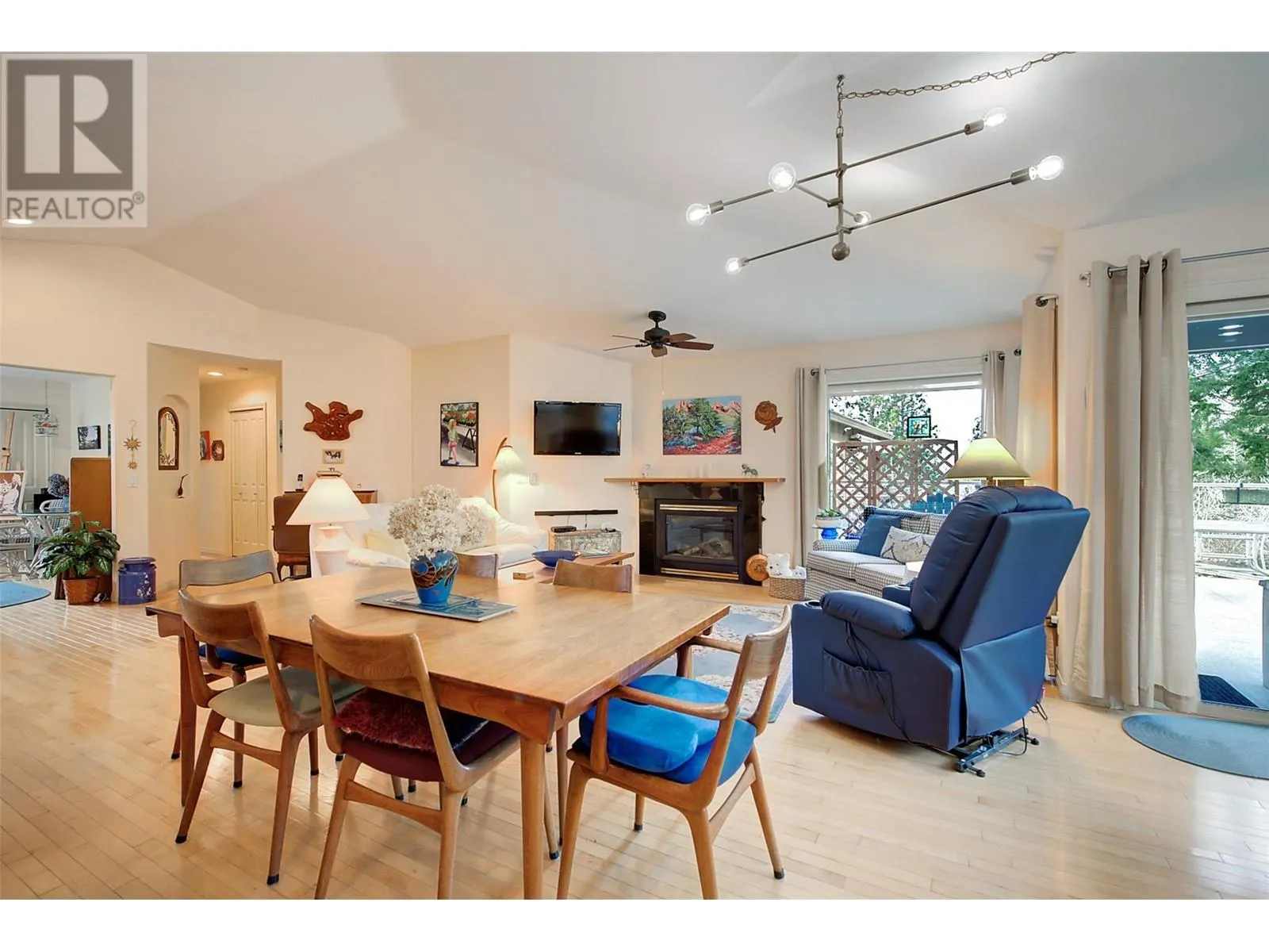 4074 Gellatly Road Unit# 126
