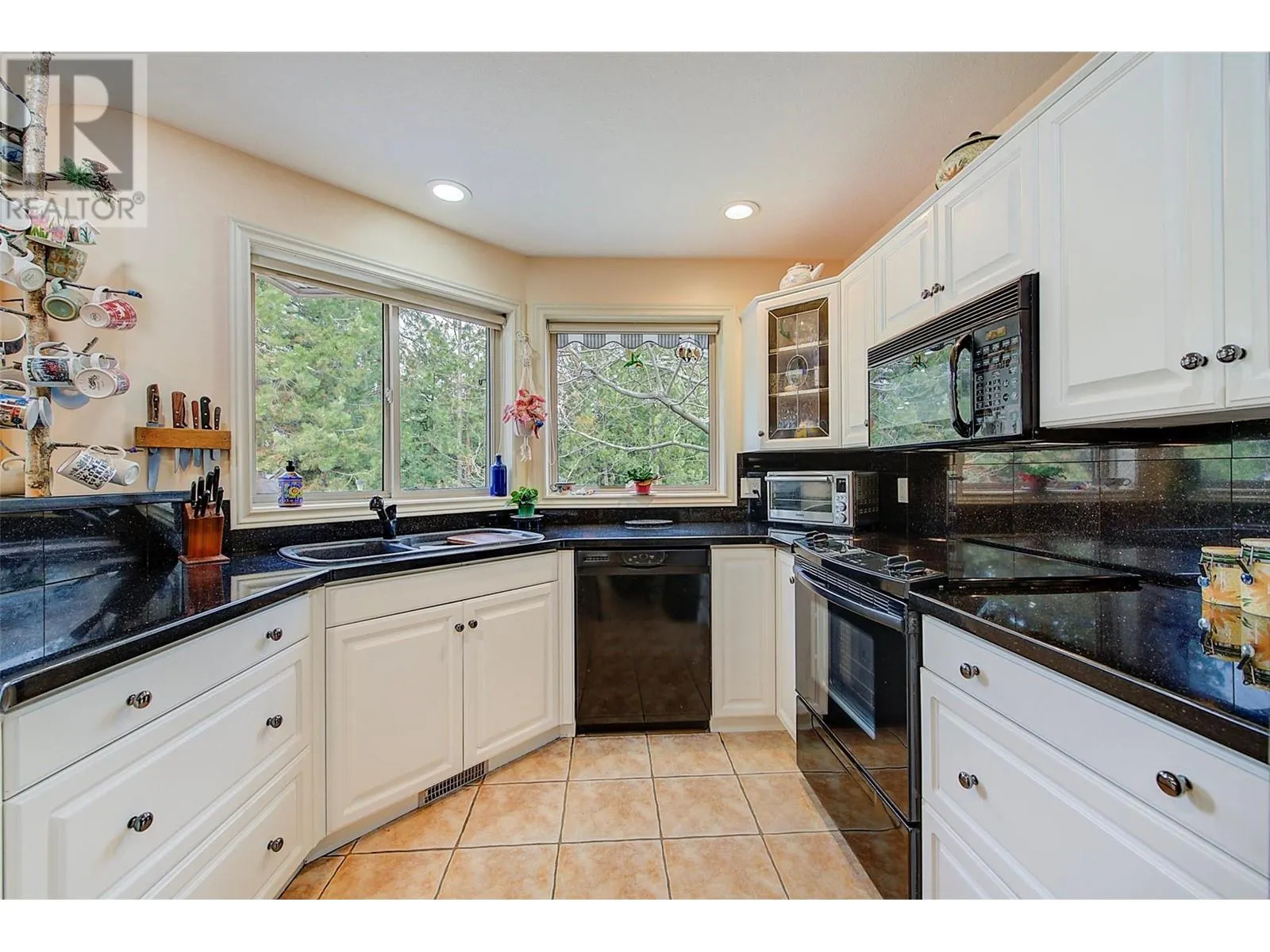 4074 Gellatly Road Unit# 126
