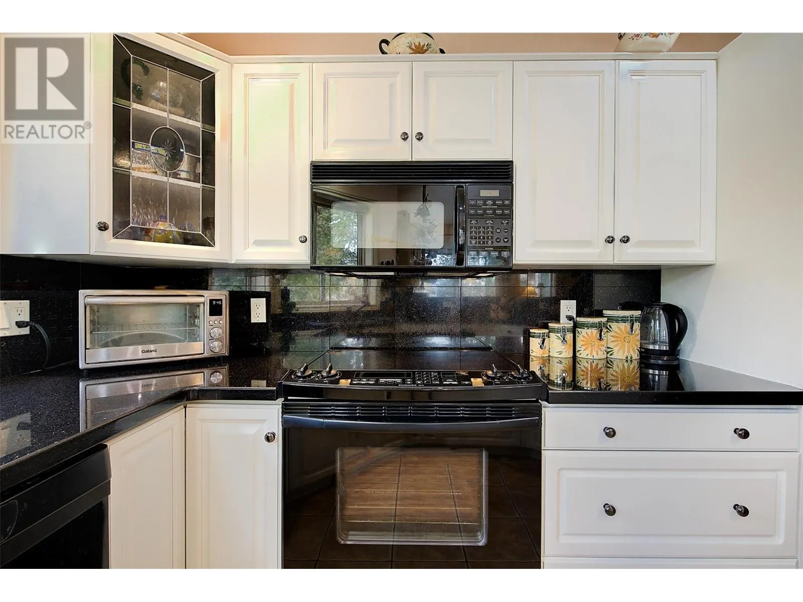 4074 Gellatly Road Unit# 126