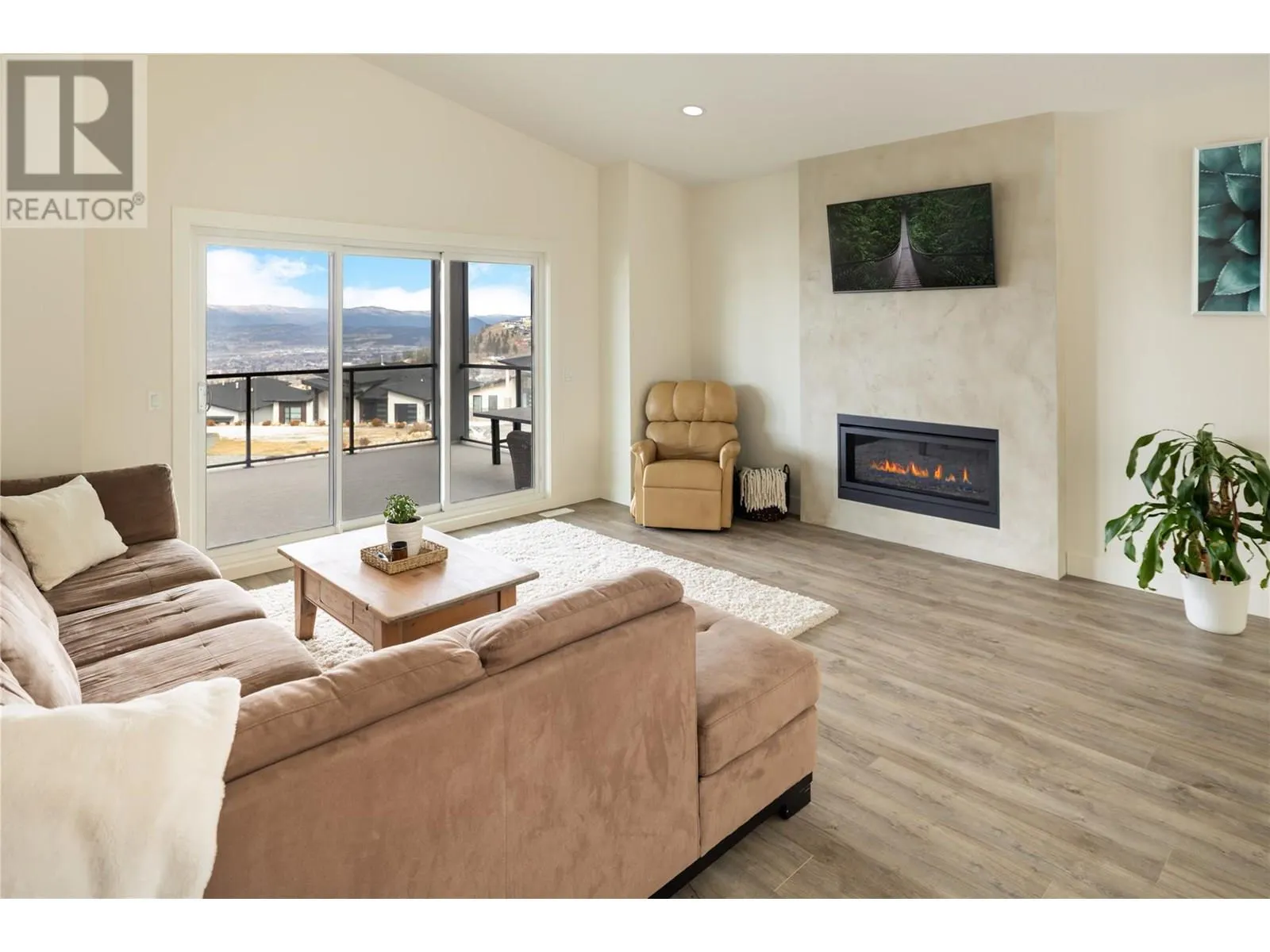 2203 LAVETTA Drive