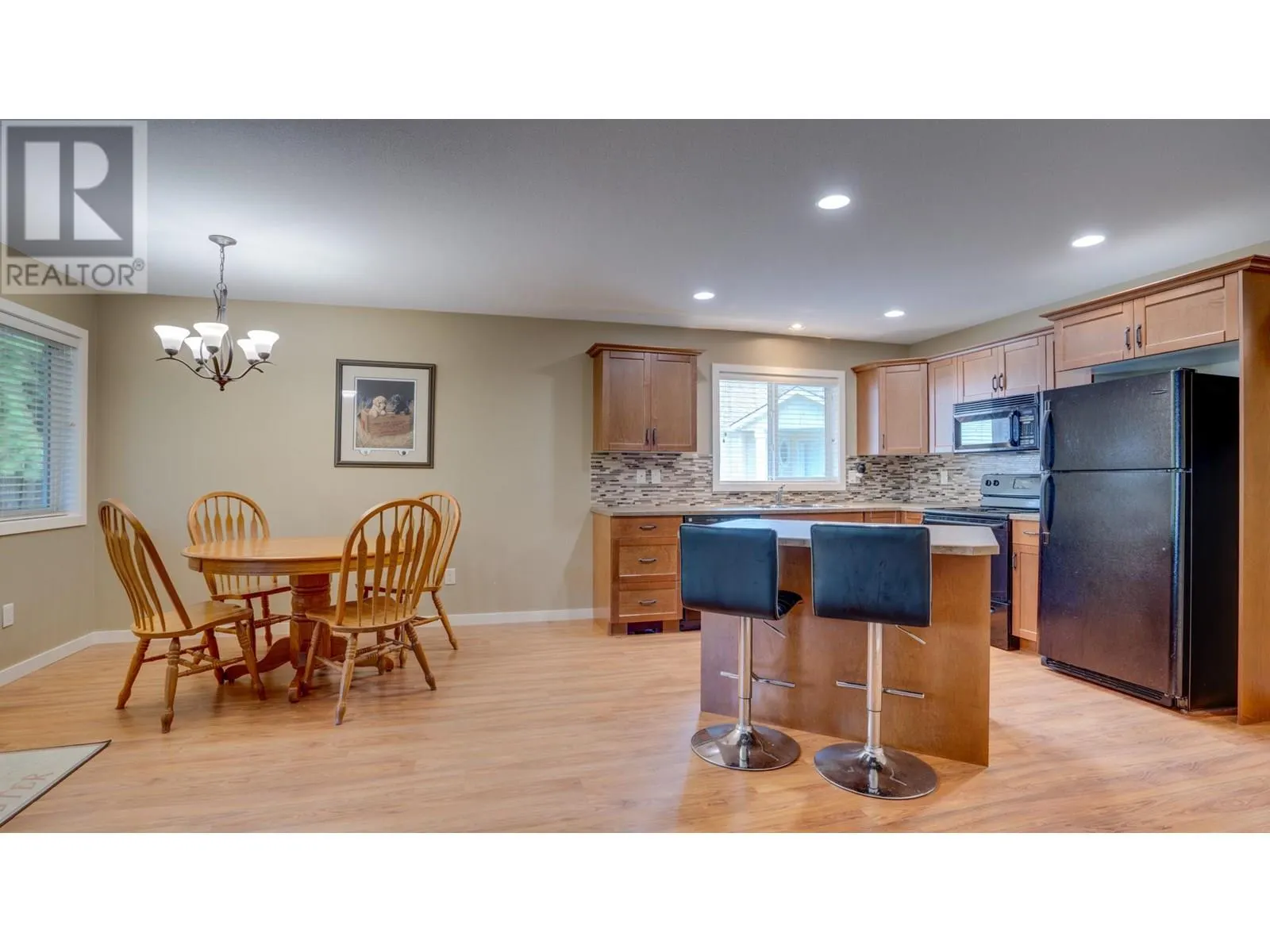 222 Martin Street Unit# 116