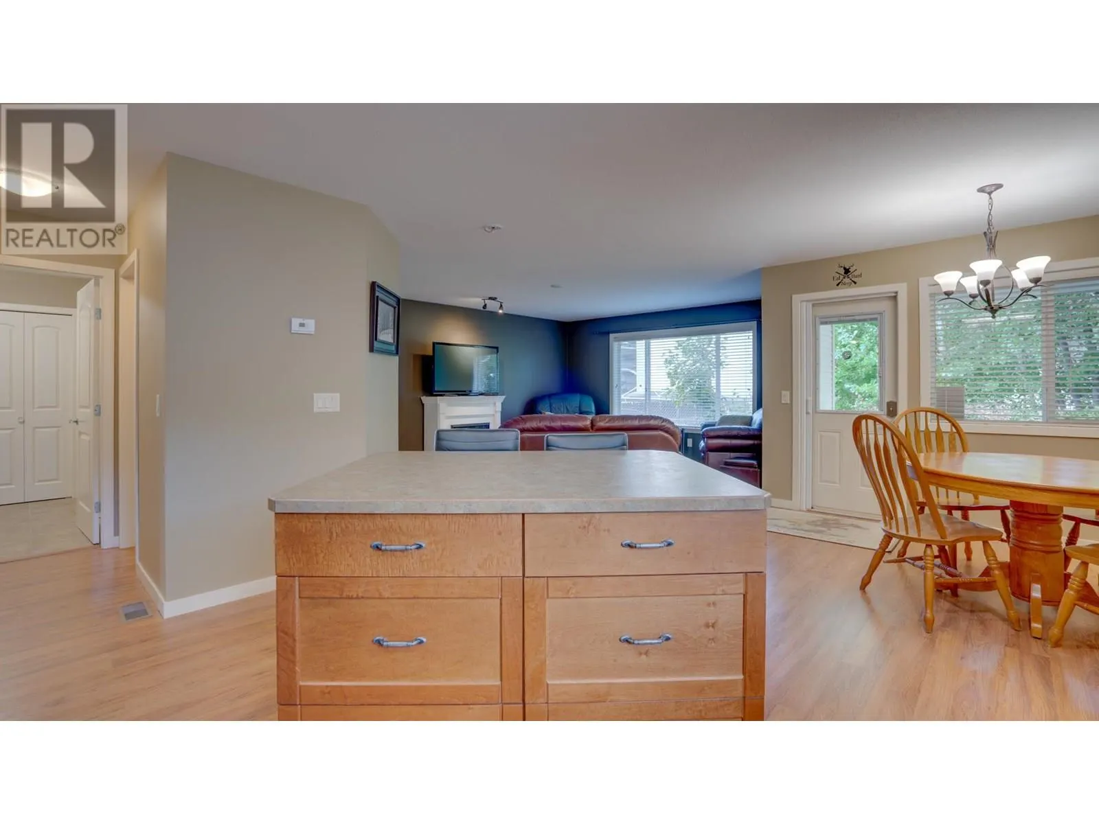 222 Martin Street Unit# 116