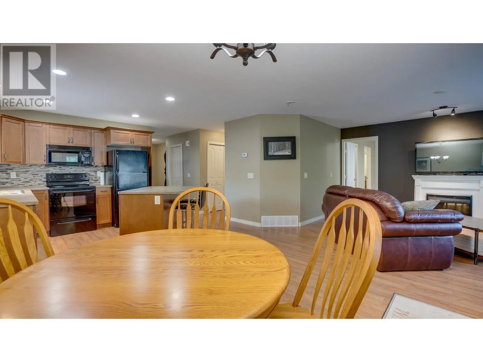 222 Martin Street Unit# 116