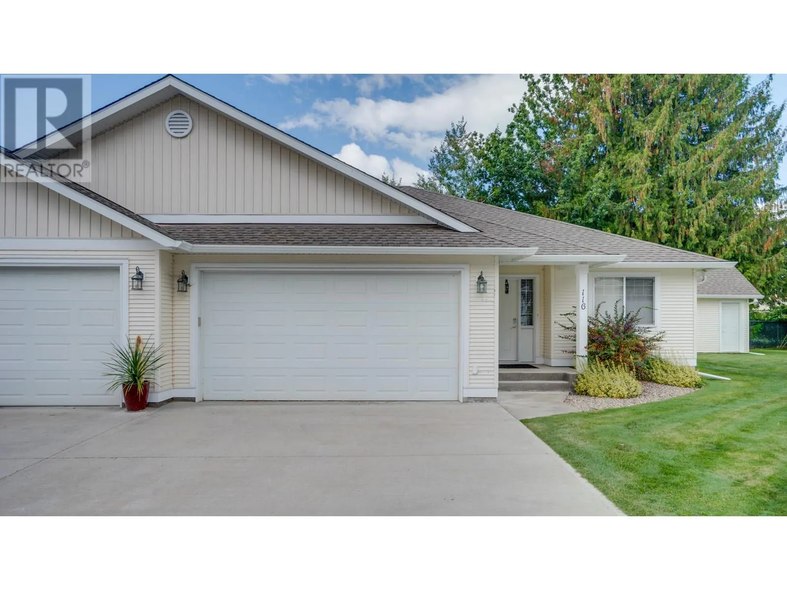 222 Martin Street Unit# 116