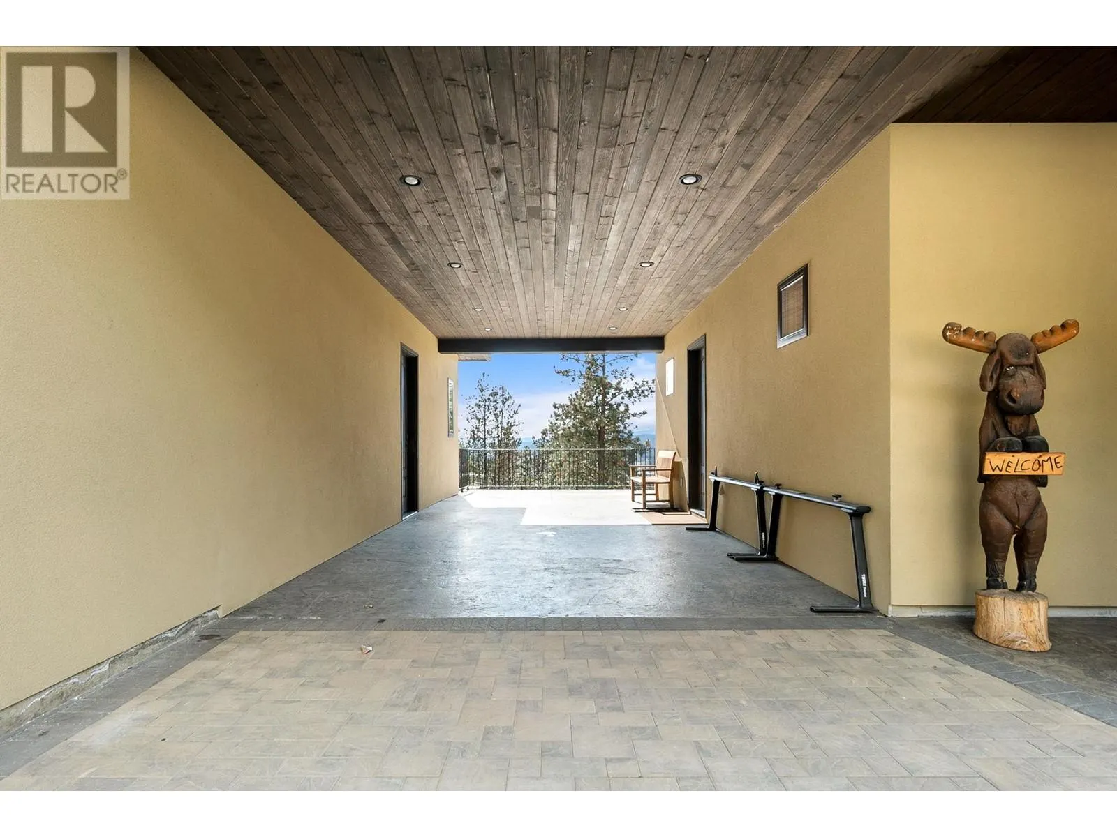 5500 Rockface Road