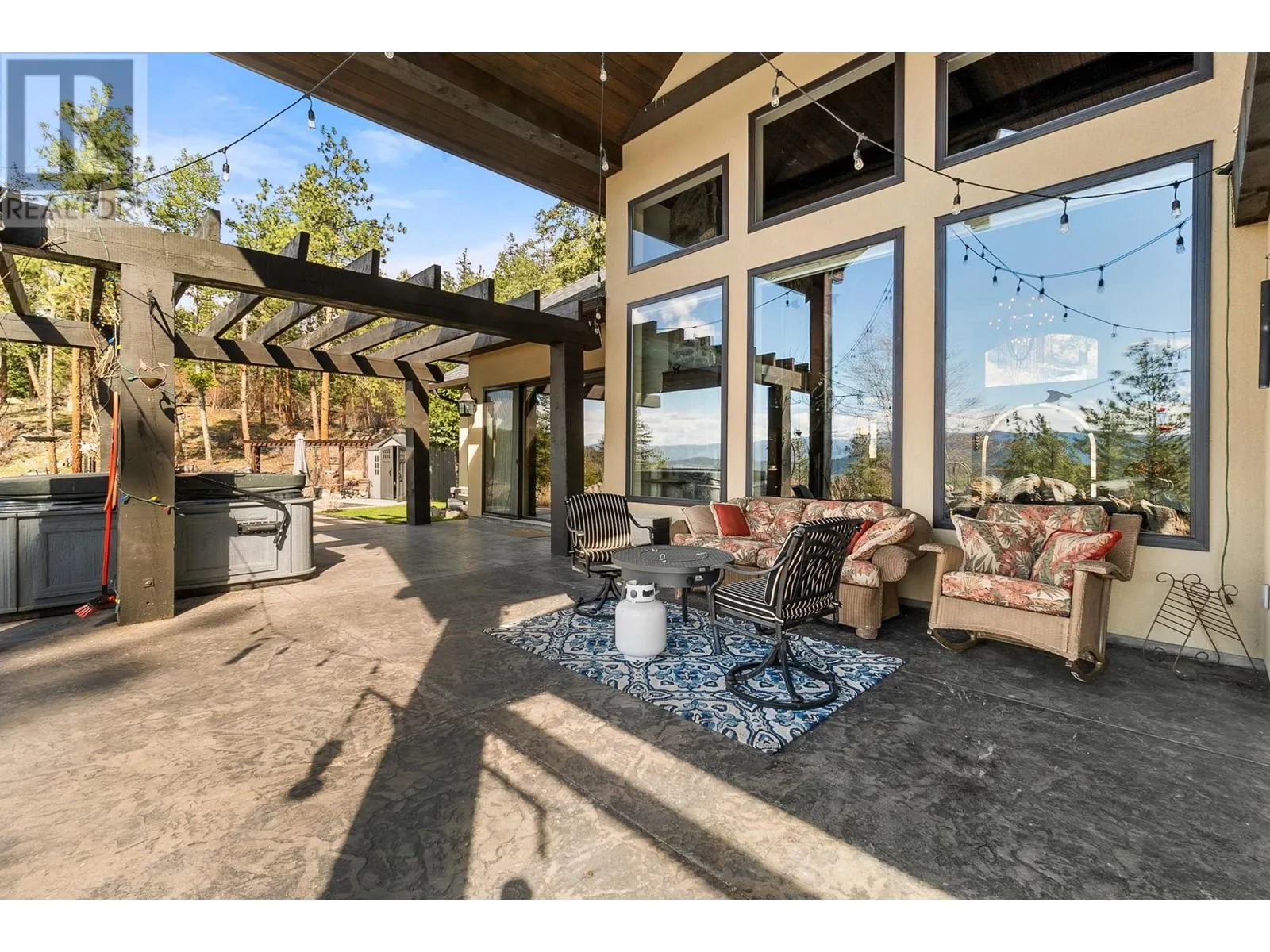 5500 Rockface Road