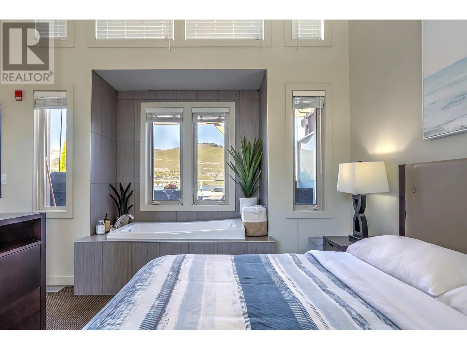 7343 Okanagan Landing Road Unit# 1324