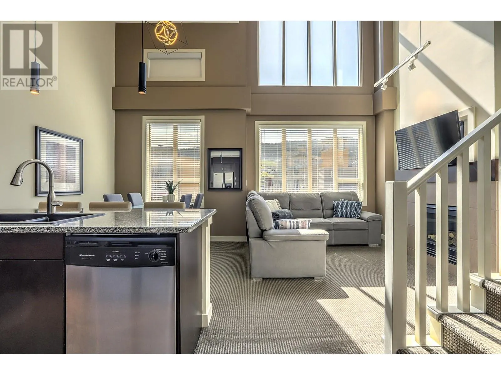7343 Okanagan Landing Road Unit# 1324