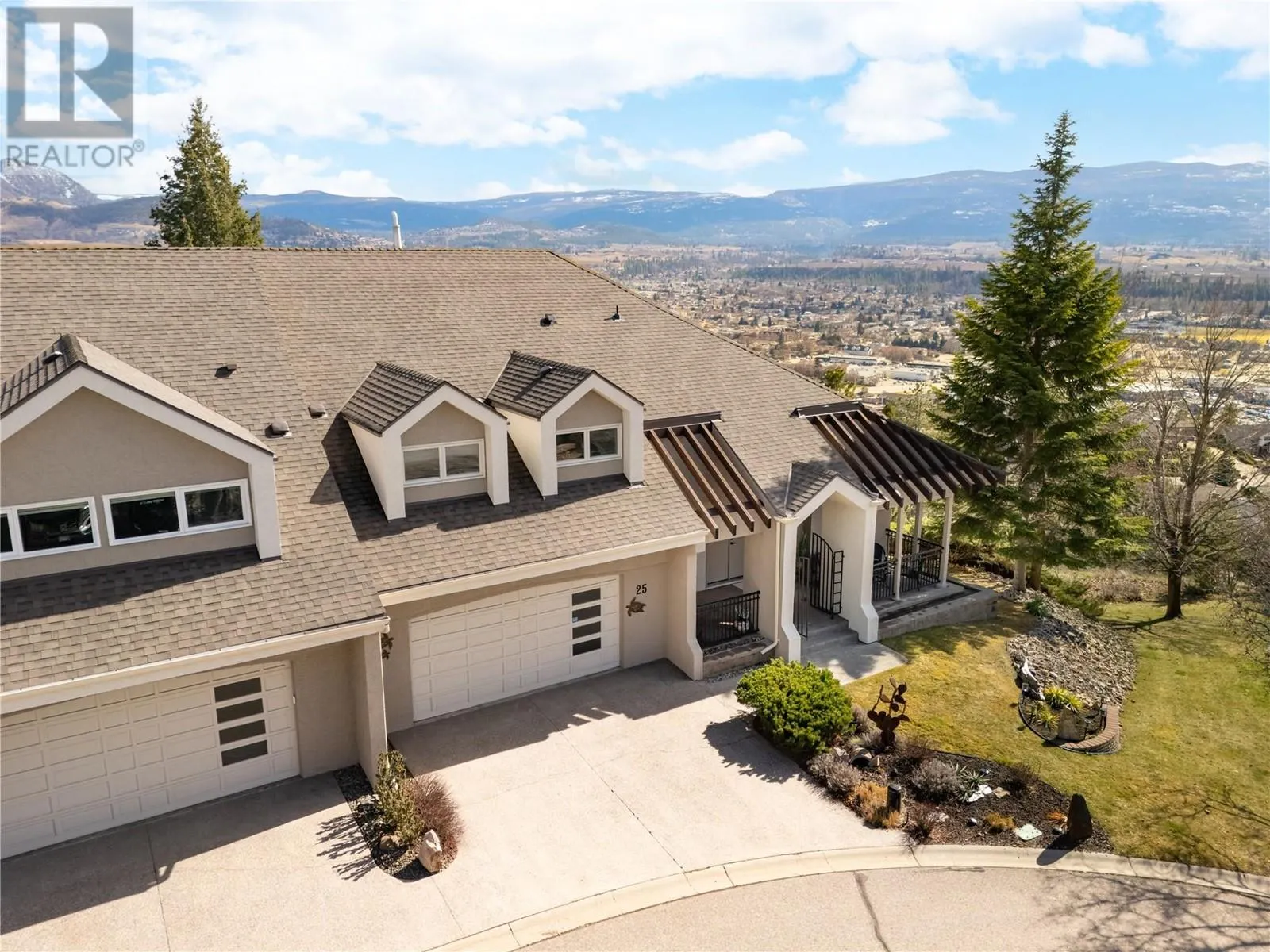 880 CHRISTINA Place Unit# 25