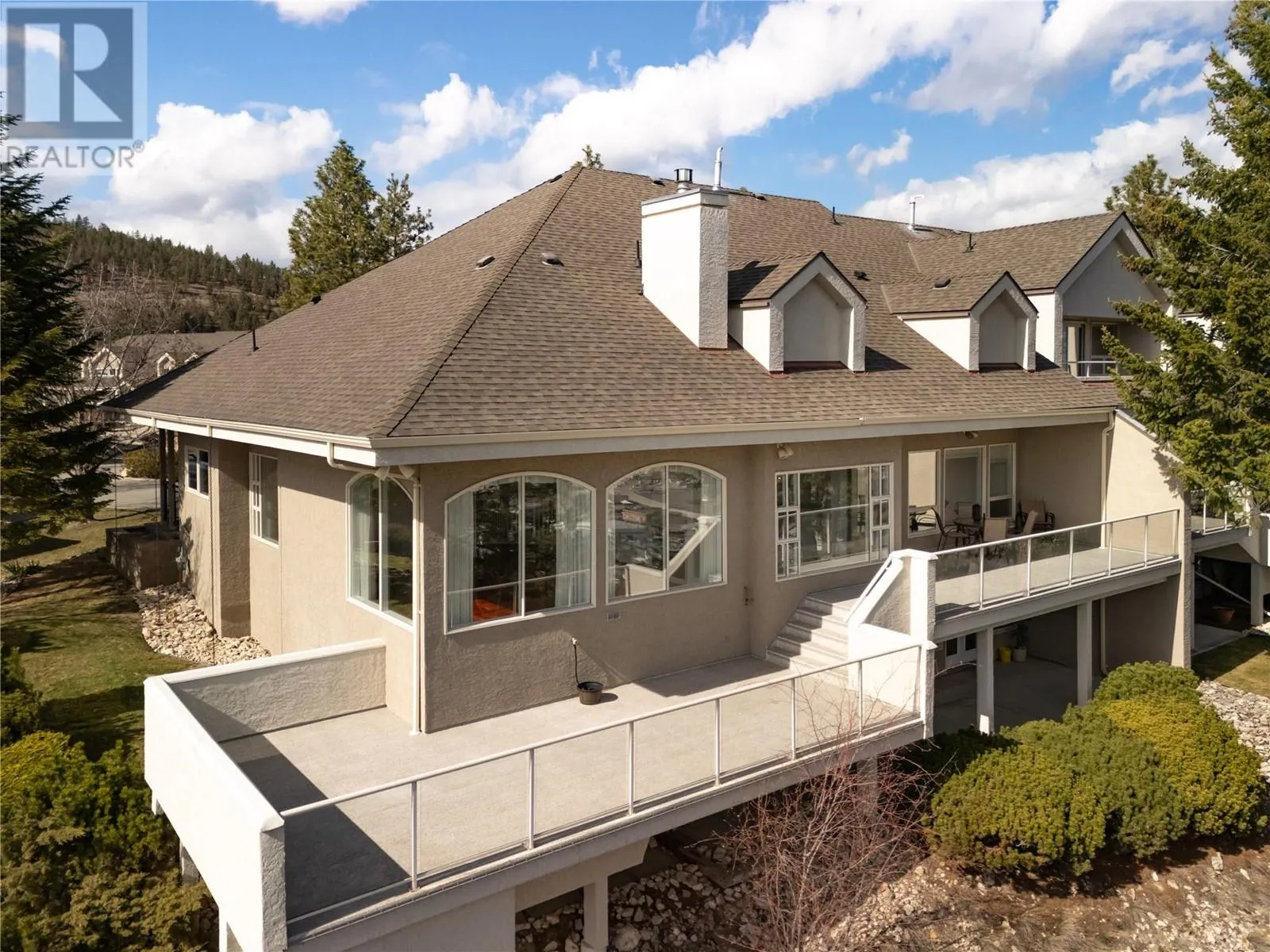 880 CHRISTINA Place Unit# 25
