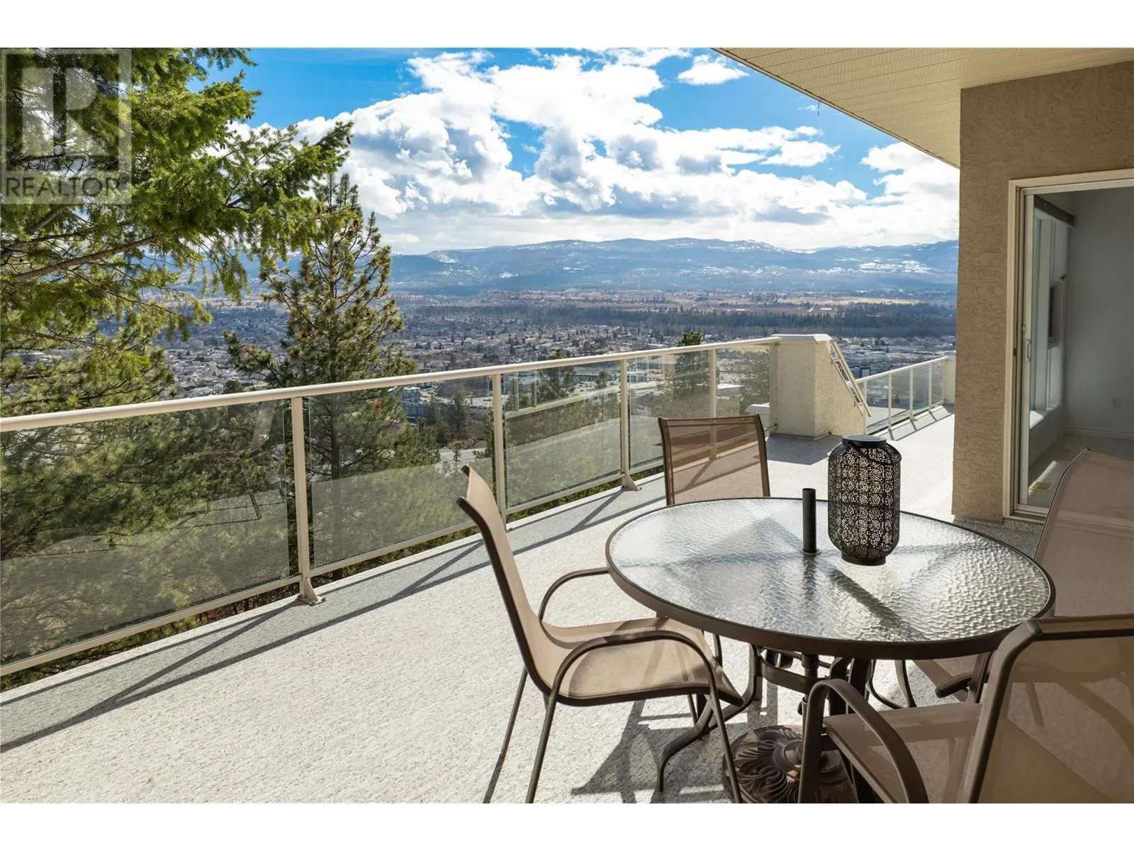 880 CHRISTINA Place Unit# 25