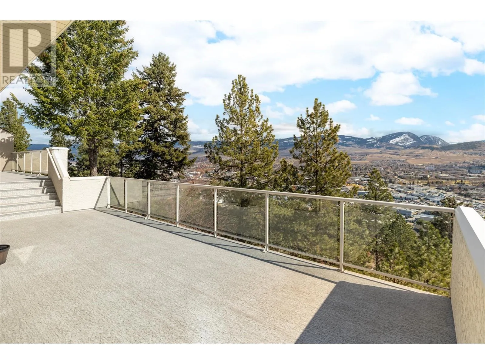 880 CHRISTINA Place Unit# 25