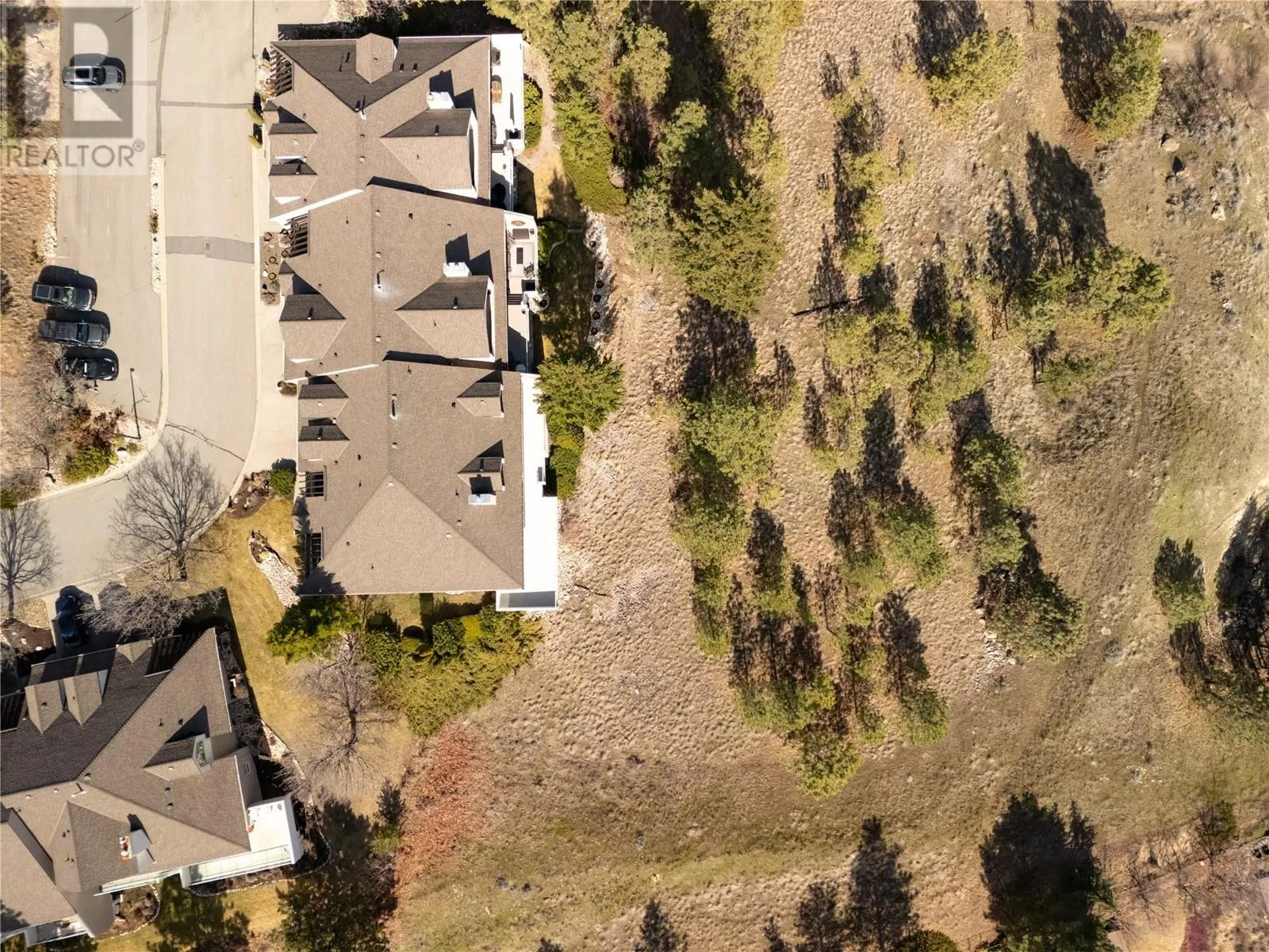 880 CHRISTINA Place Unit# 25