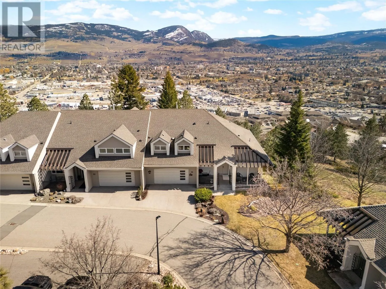 880 CHRISTINA Place Unit# 25