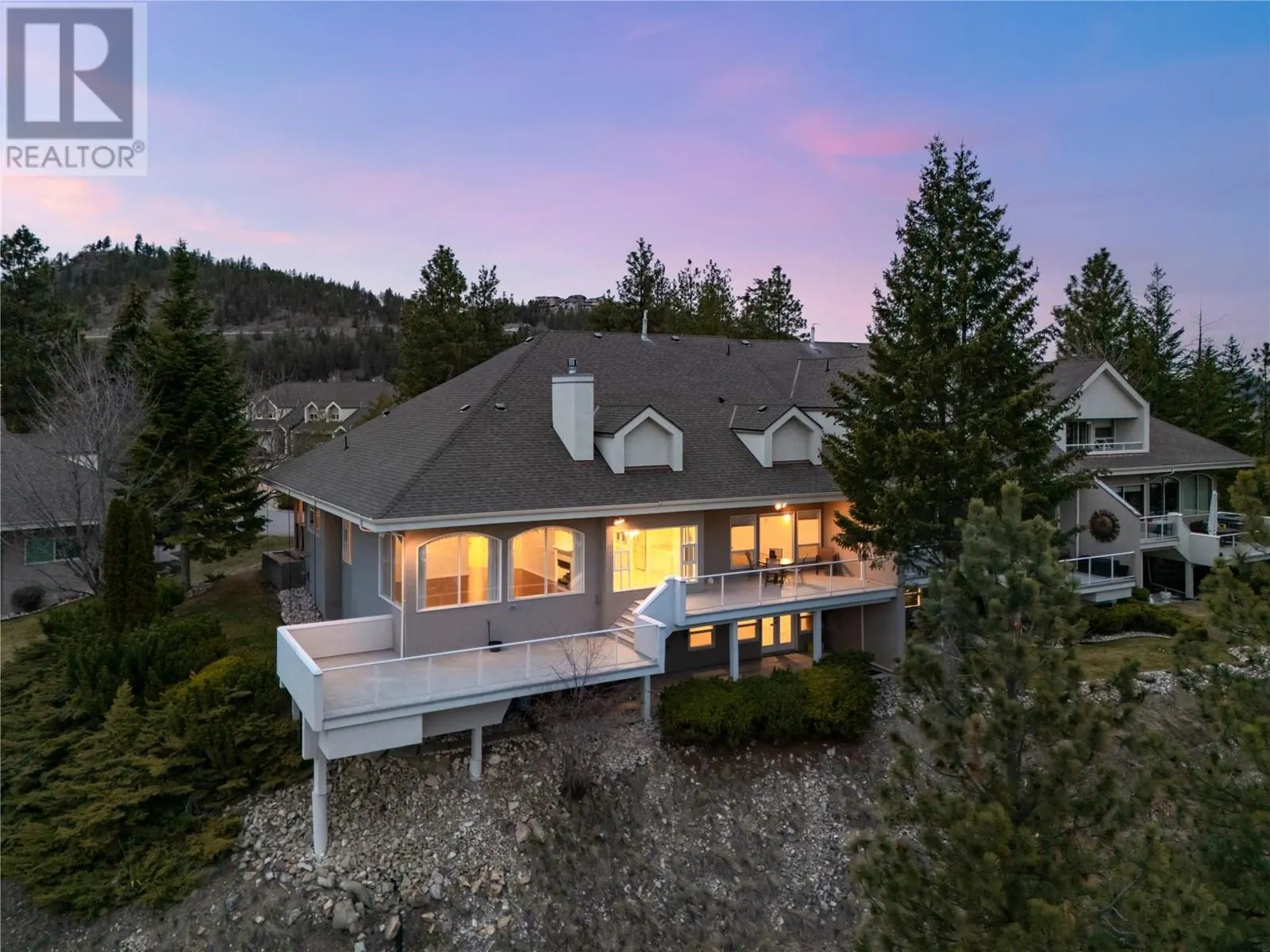 880 CHRISTINA Place Unit# 25