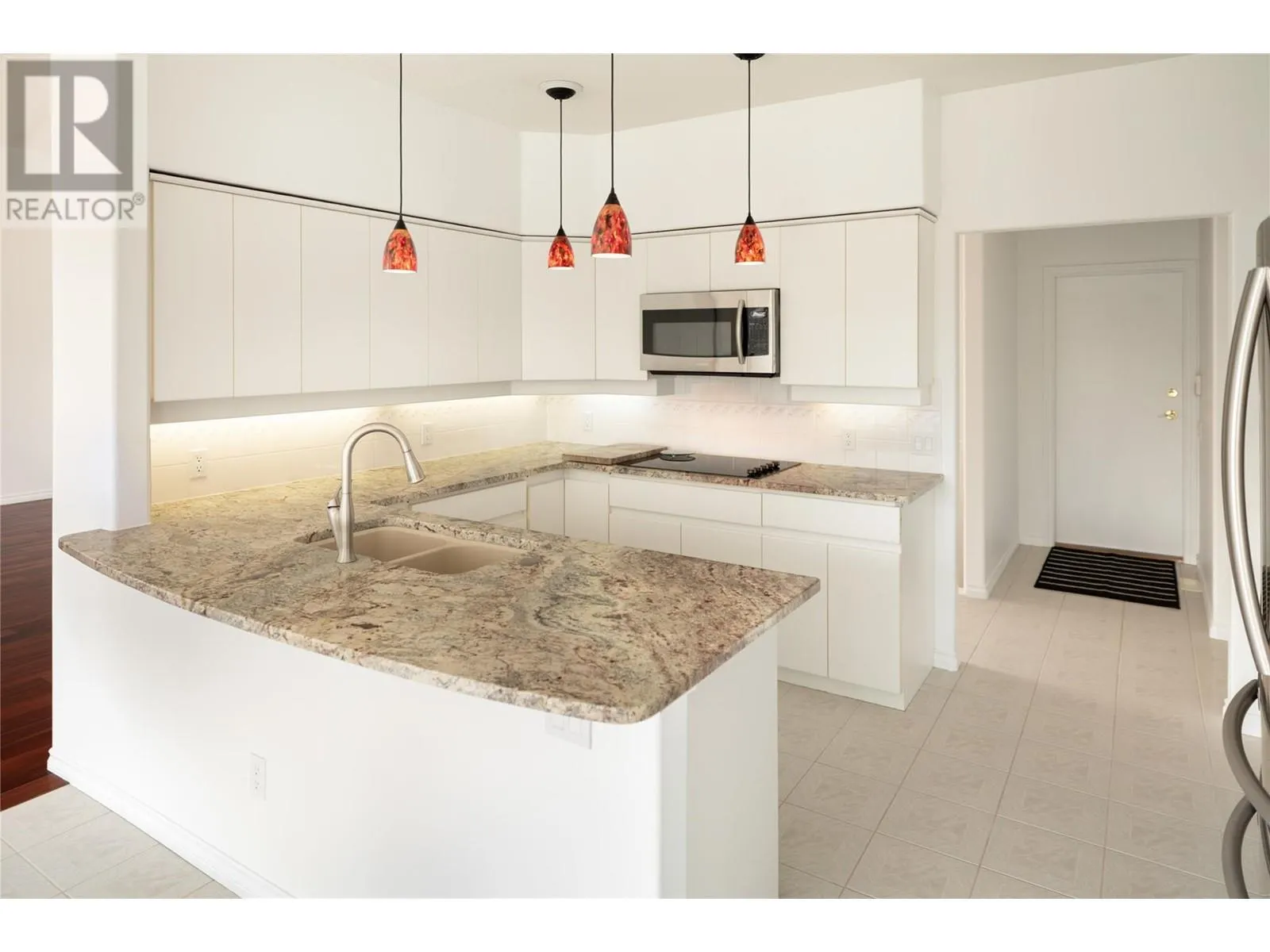 880 CHRISTINA Place Unit# 25
