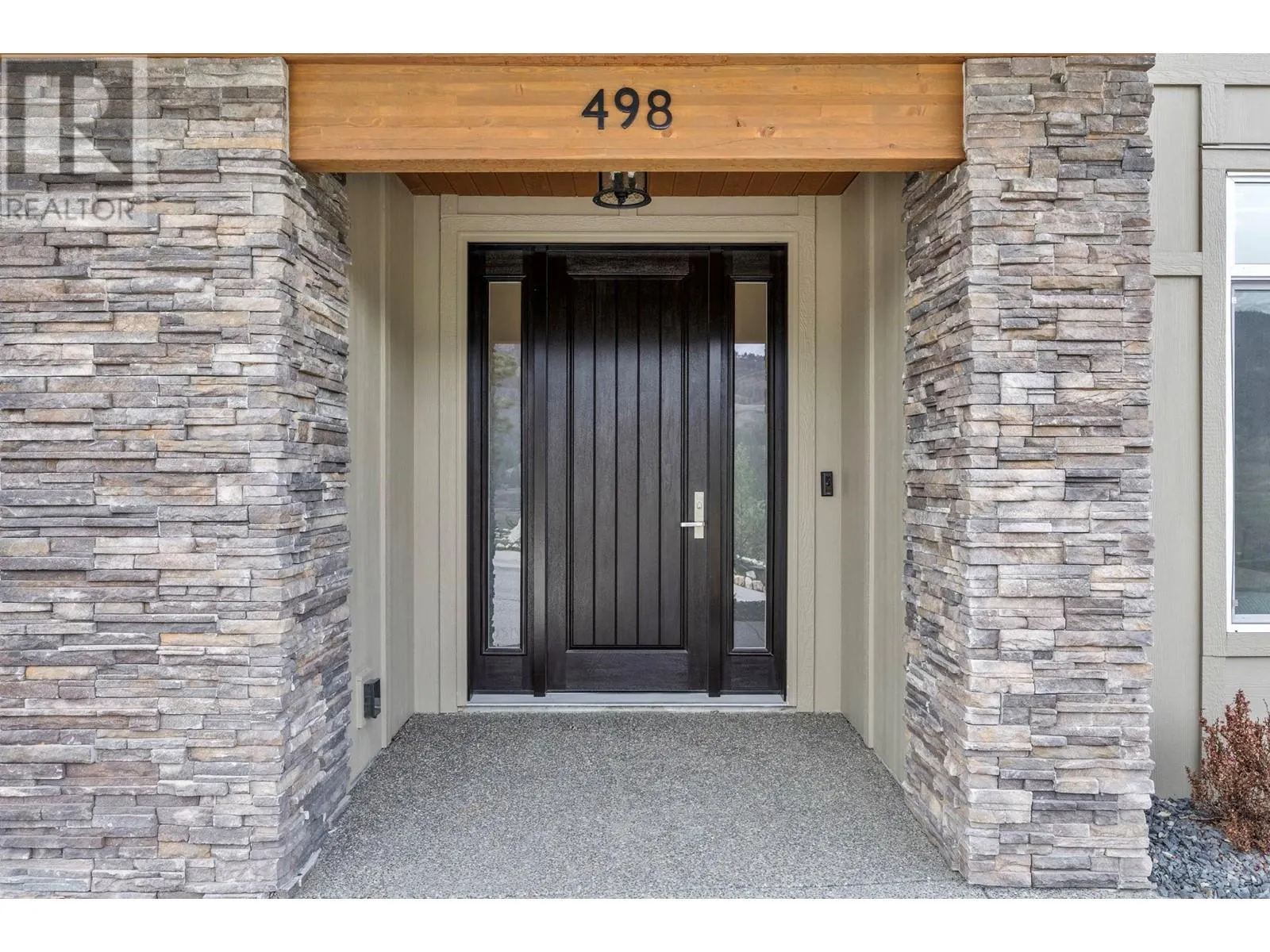 498 Carnoustie Drive