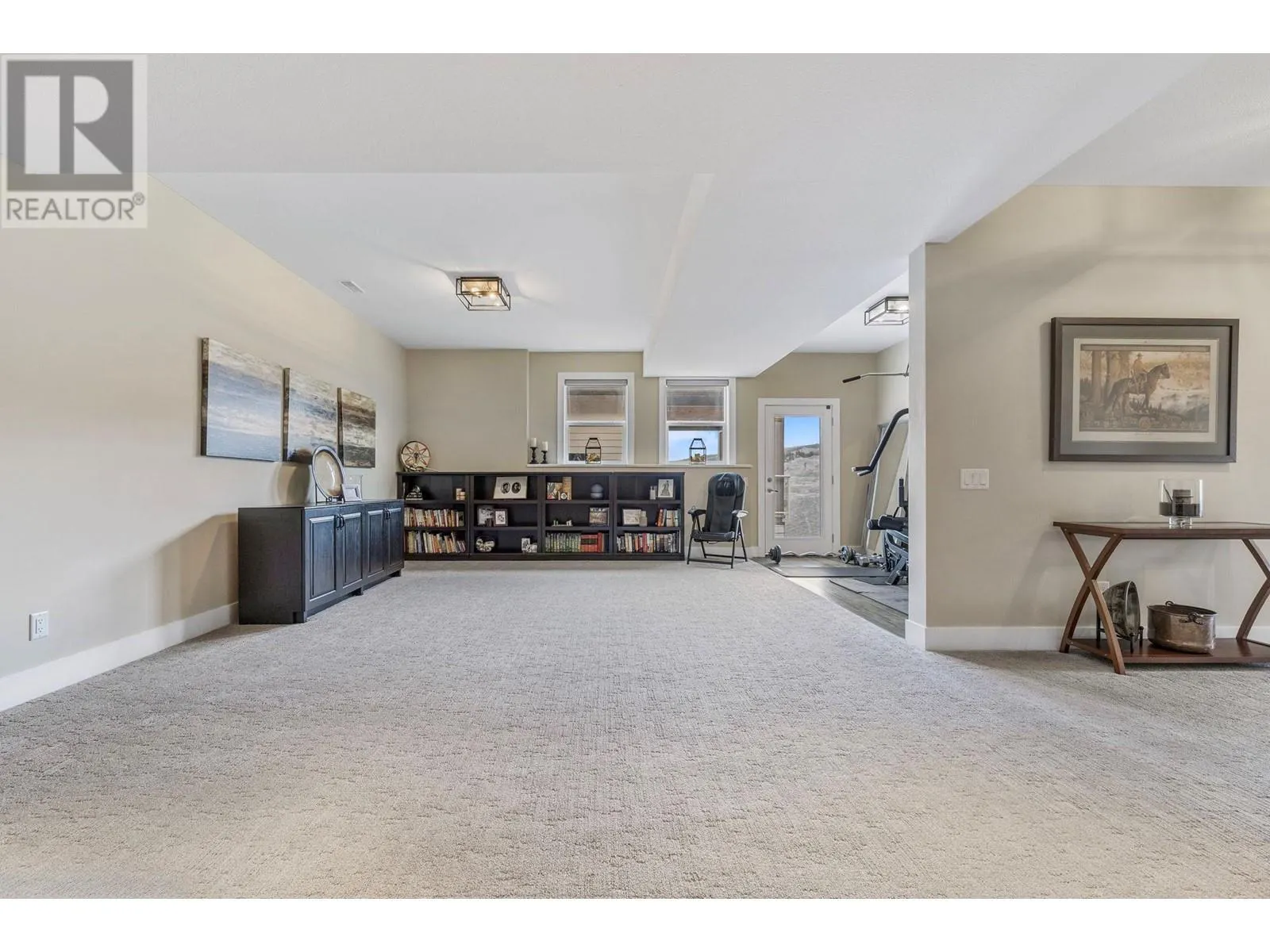 498 Carnoustie Drive