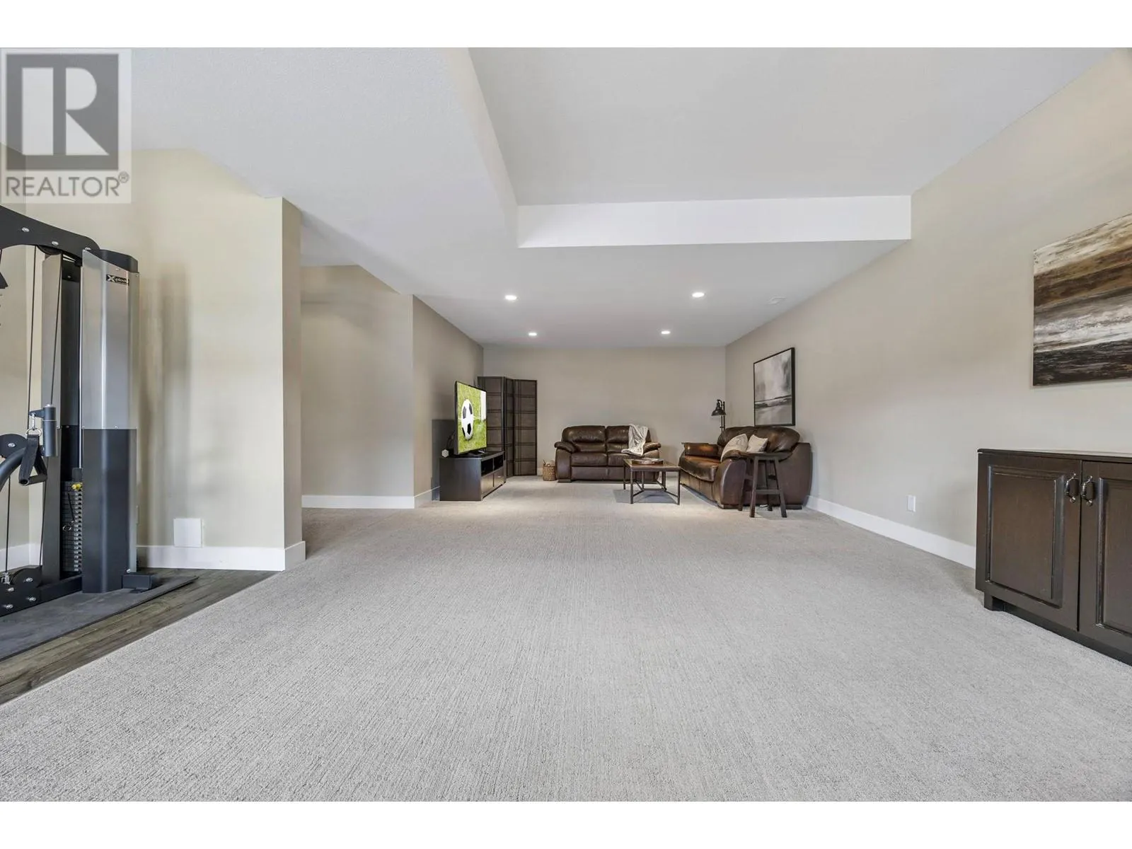 498 Carnoustie Drive