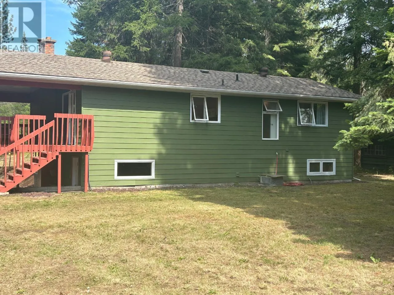 1055 WHITE Road