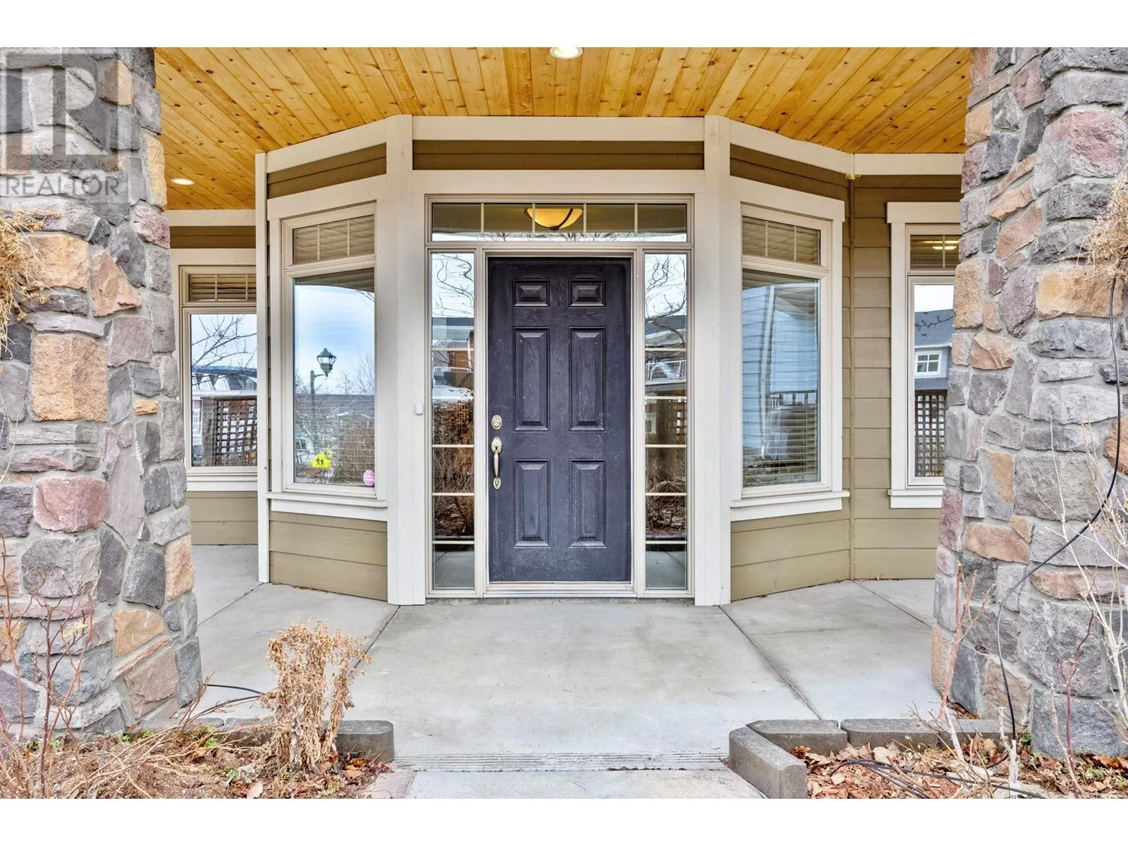 5333 Chute Lake Road