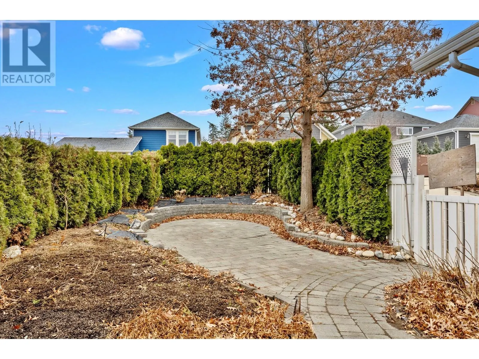 5333 Chute Lake Road