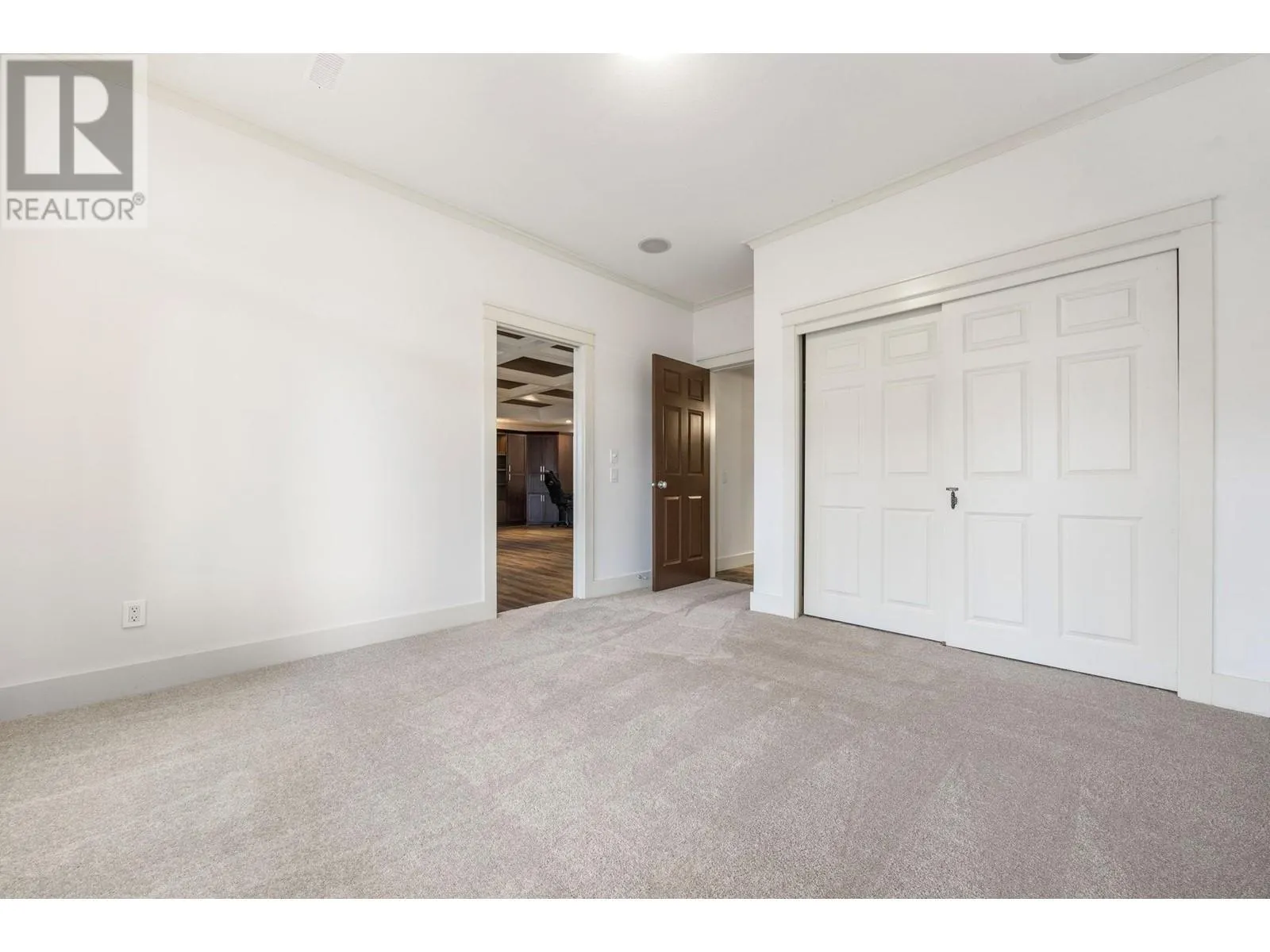 5333 Chute Lake Road