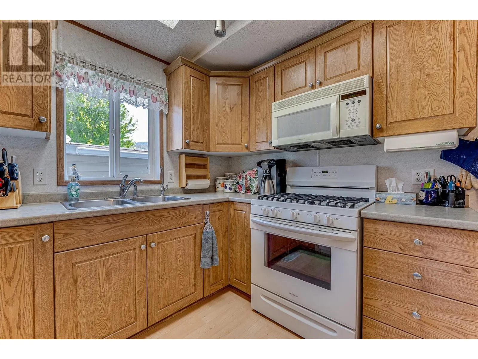 8000 Highland Road Unit# 106