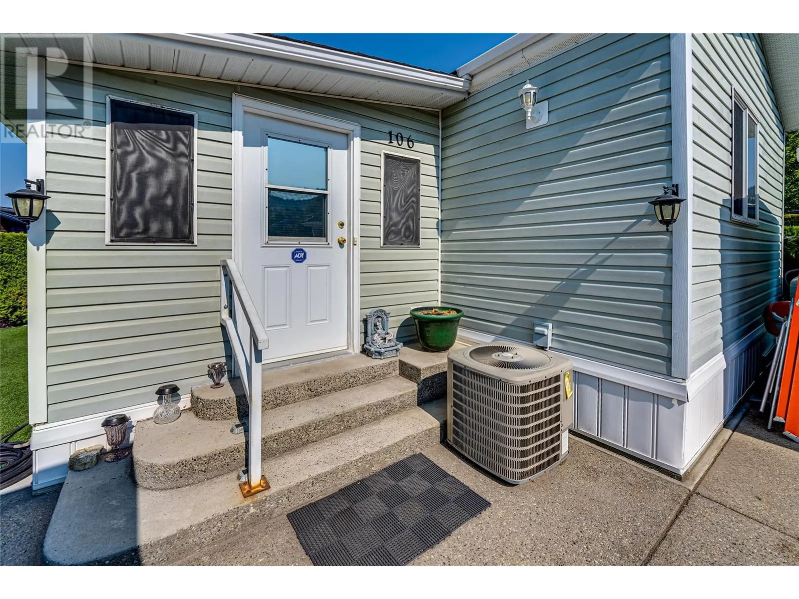 8000 Highland Road Unit# 106