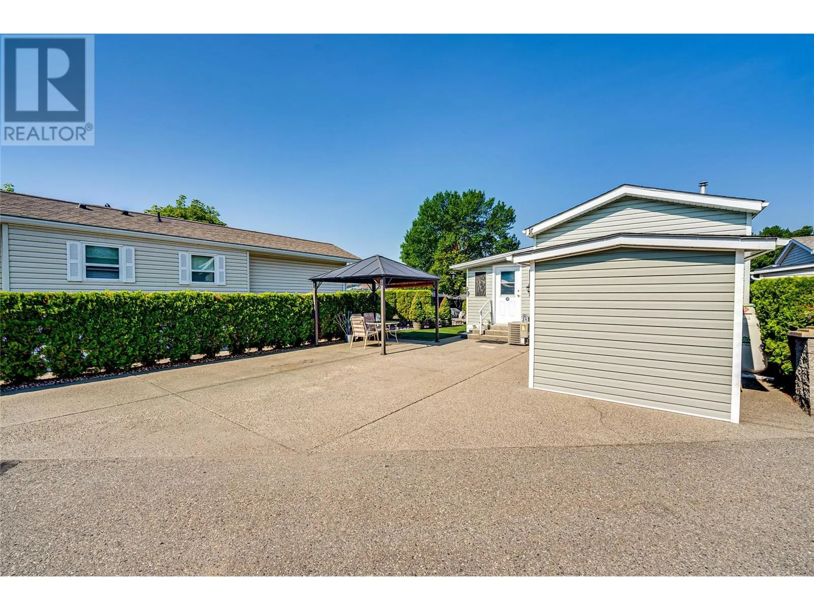8000 Highland Road Unit# 106