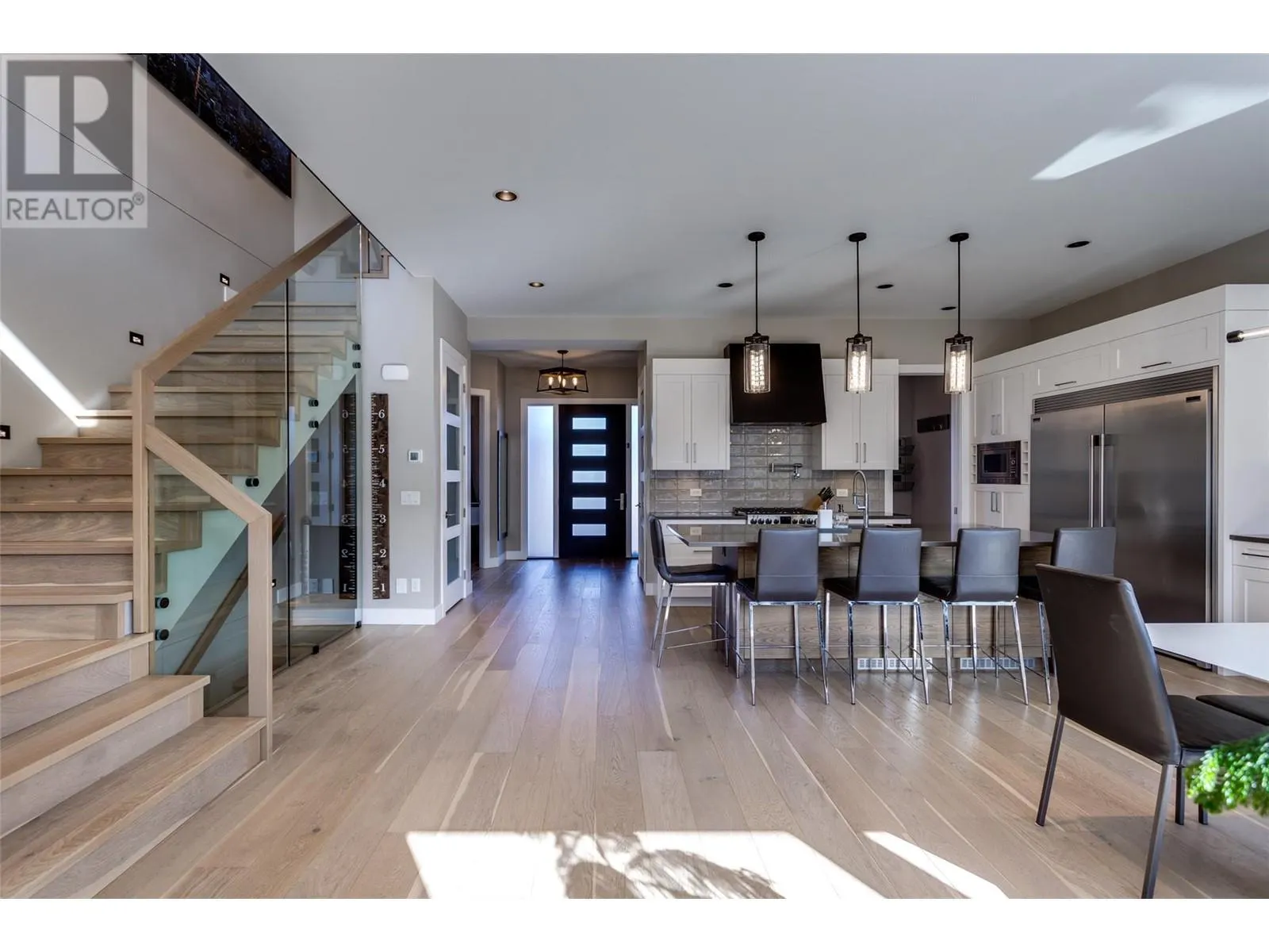 465 Swan Drive