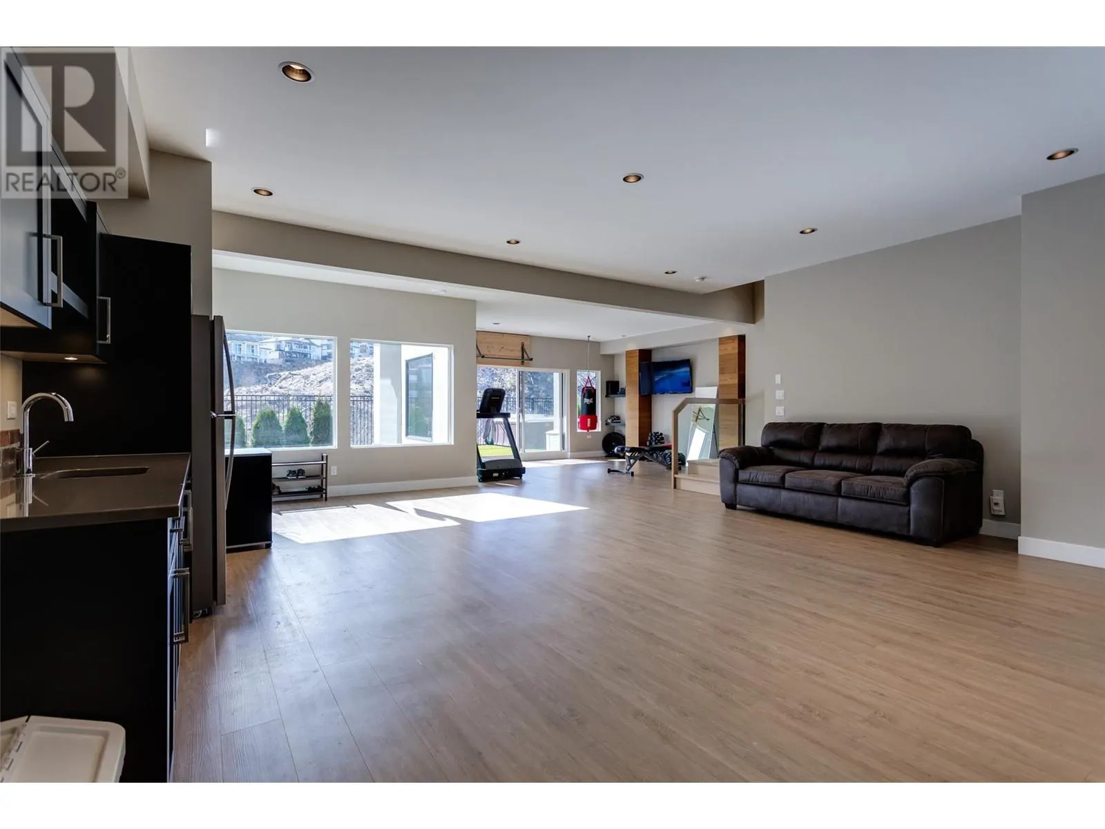 465 Swan Drive