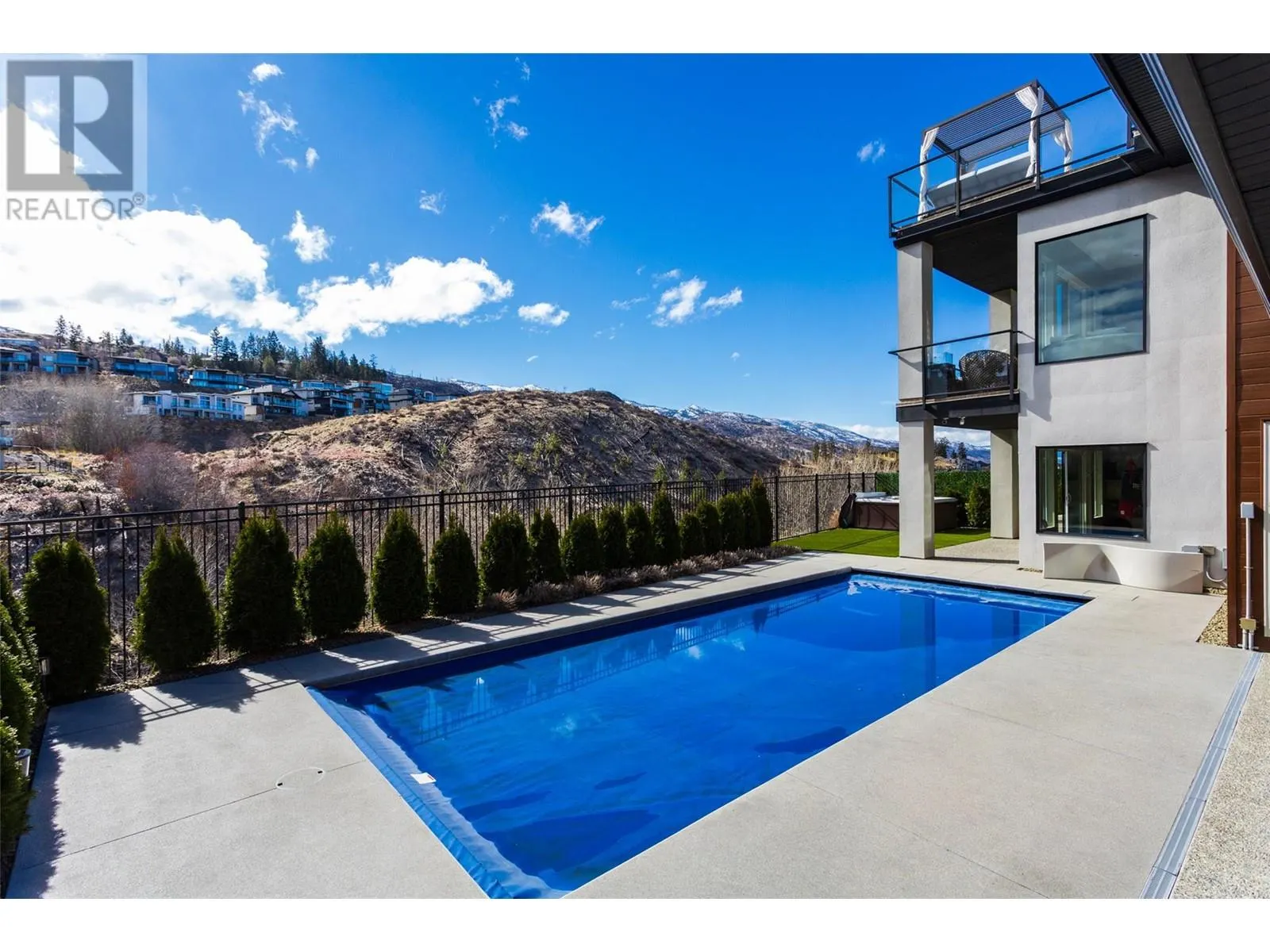 465 Swan Drive