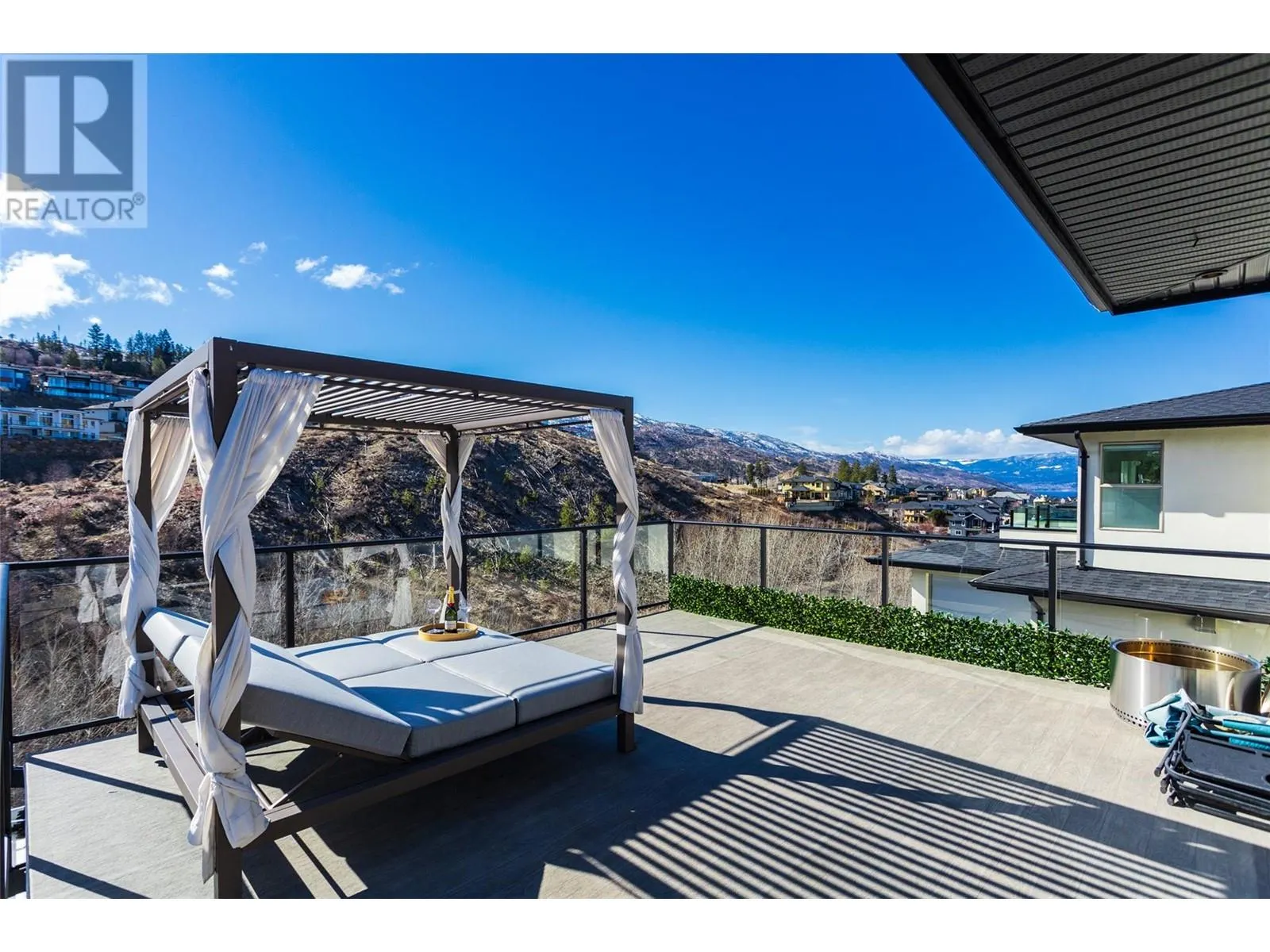 465 Swan Drive