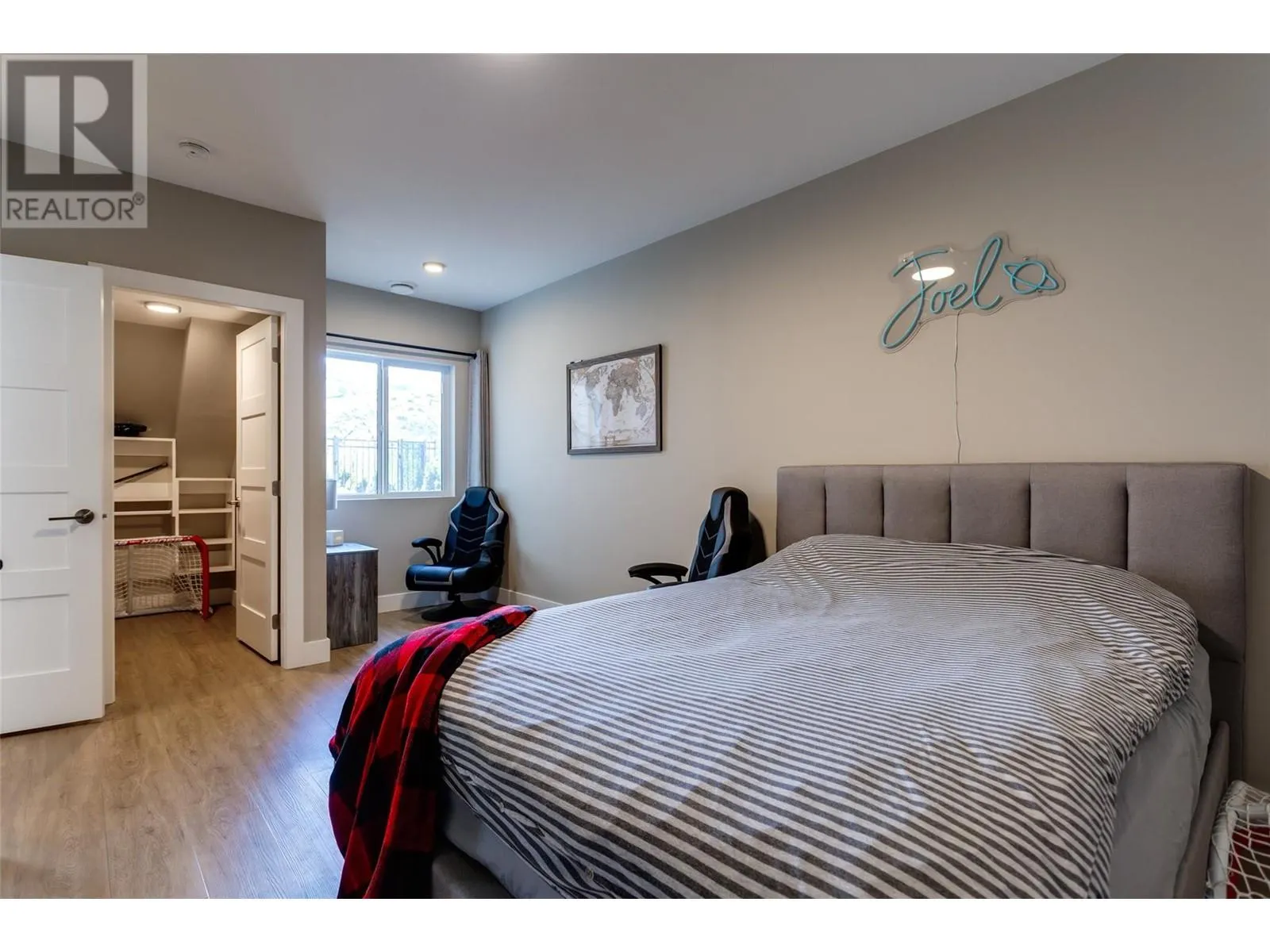 465 Swan Drive