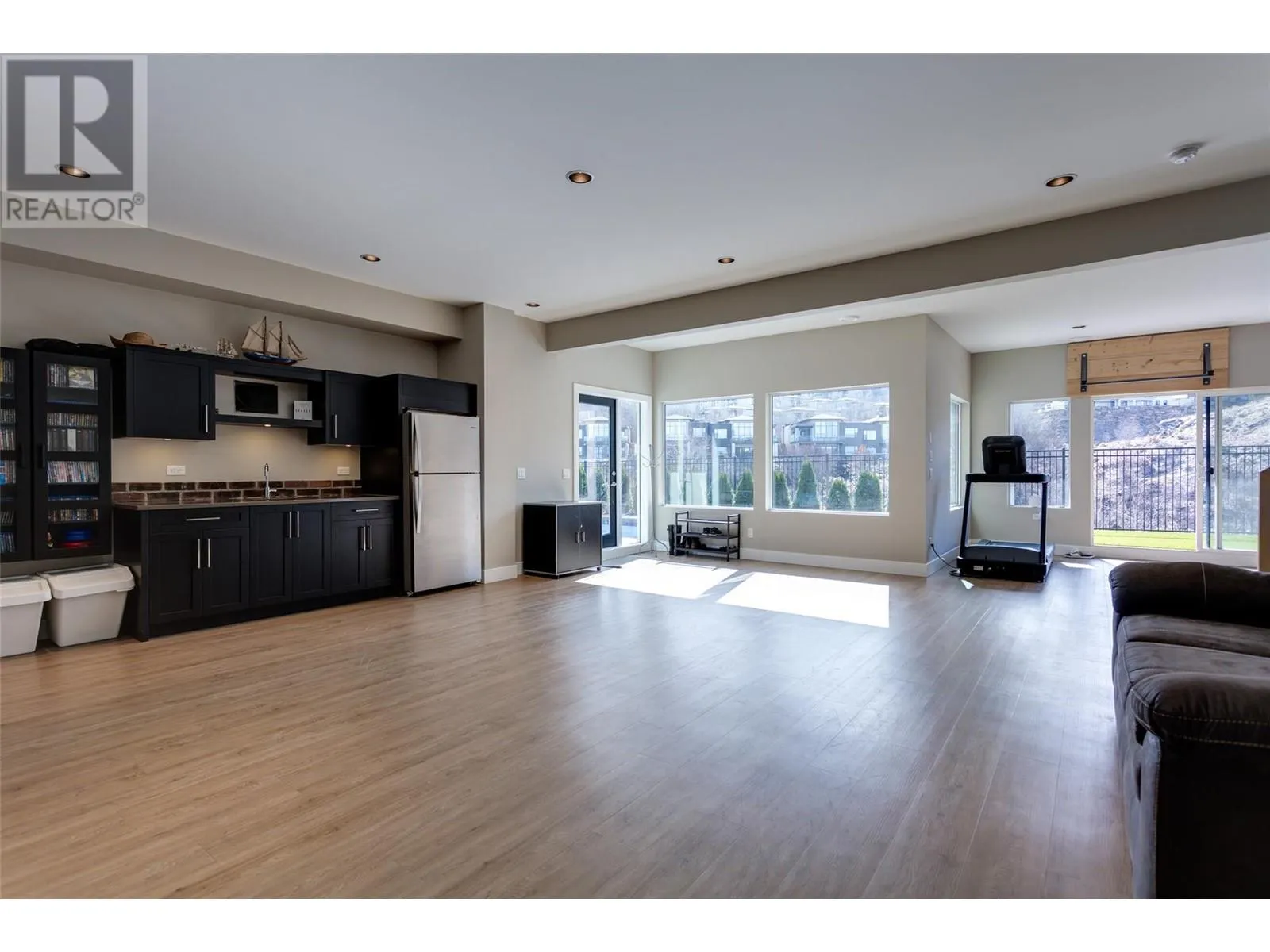 465 Swan Drive