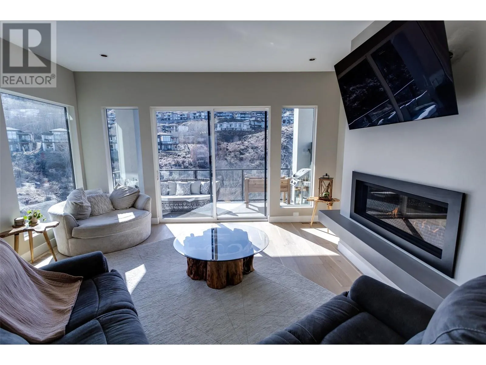 465 Swan Drive