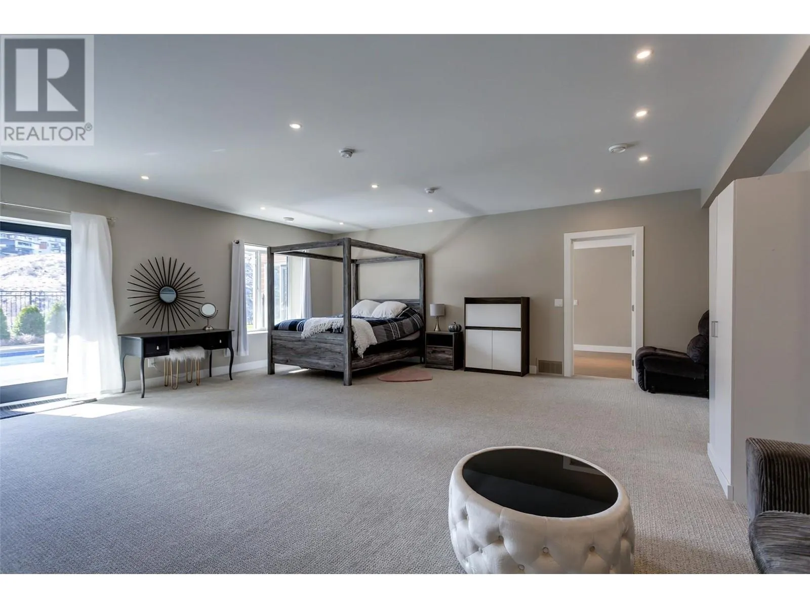 465 Swan Drive