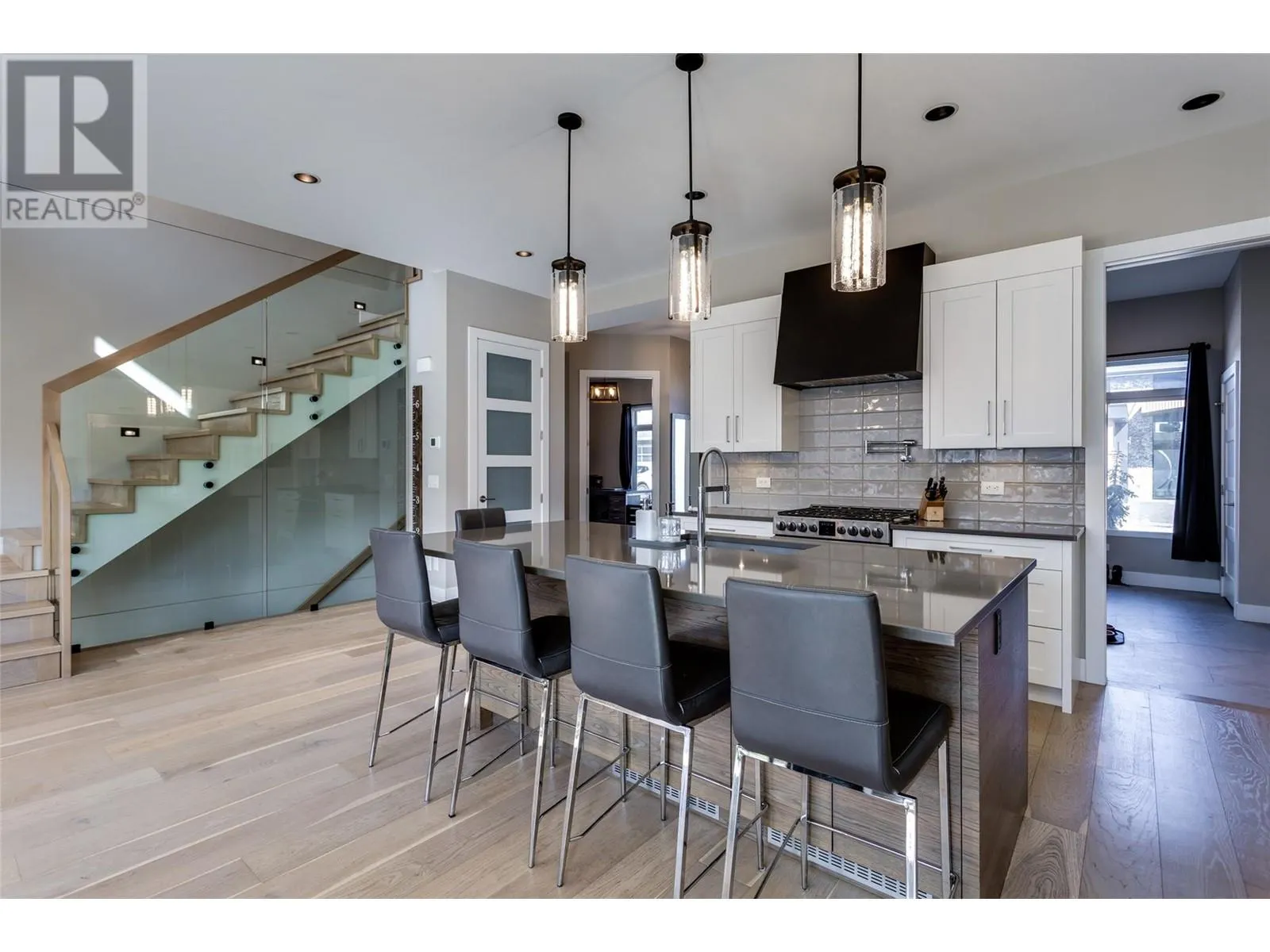 465 Swan Drive