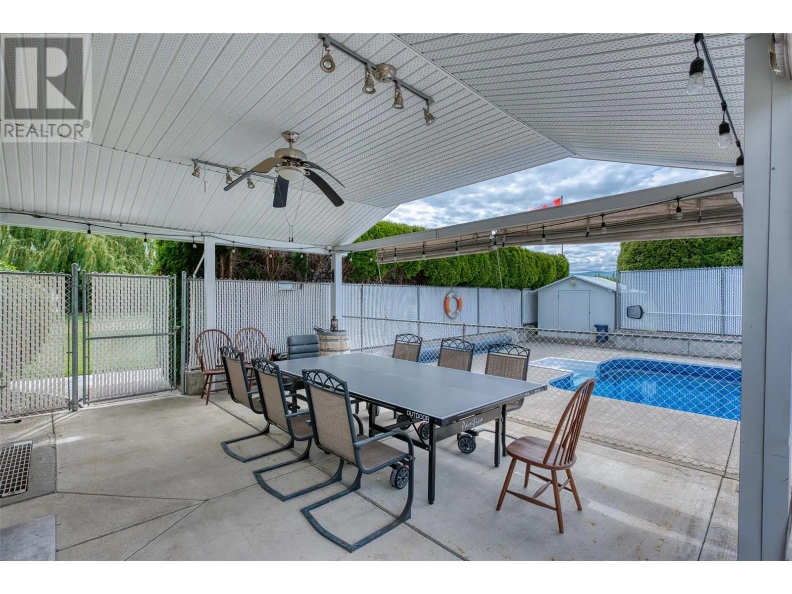 2547 Sexsmith Road