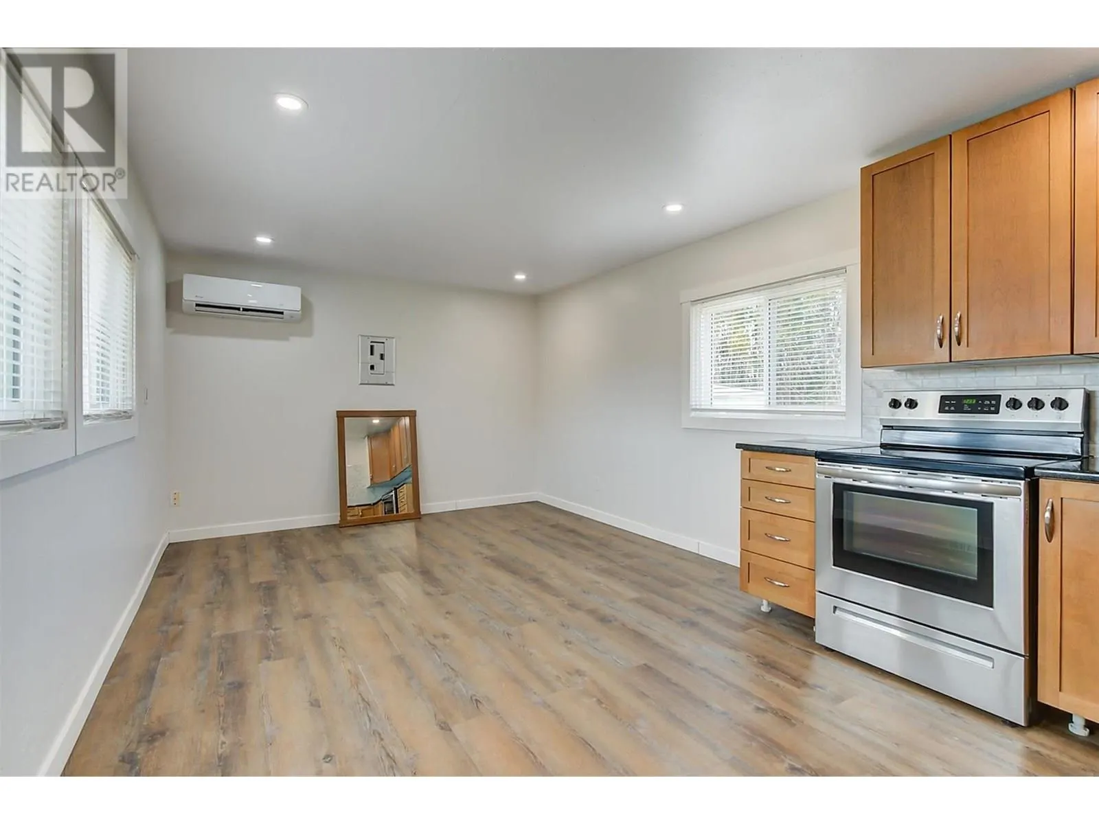 2547 Sexsmith Road