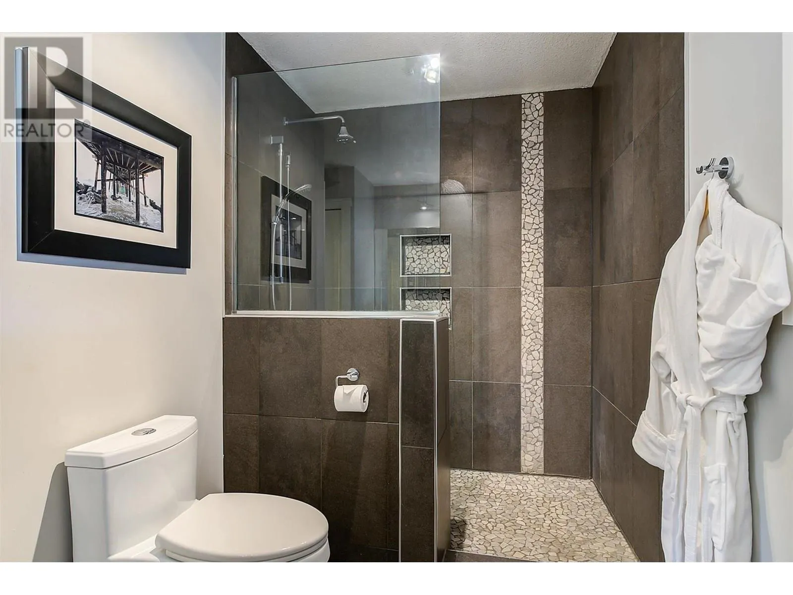 2547 Sexsmith Road