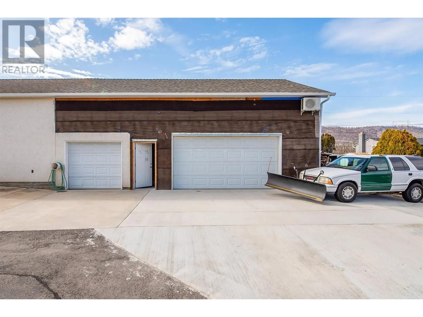 2547 Sexsmith Road