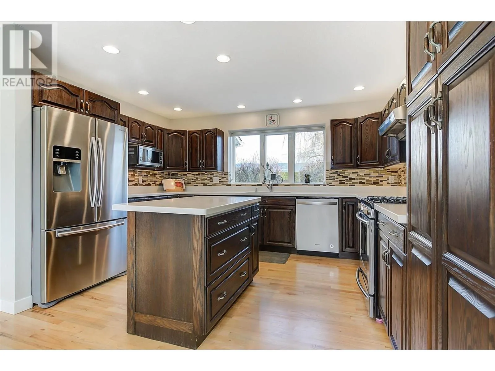 2547 Sexsmith Road