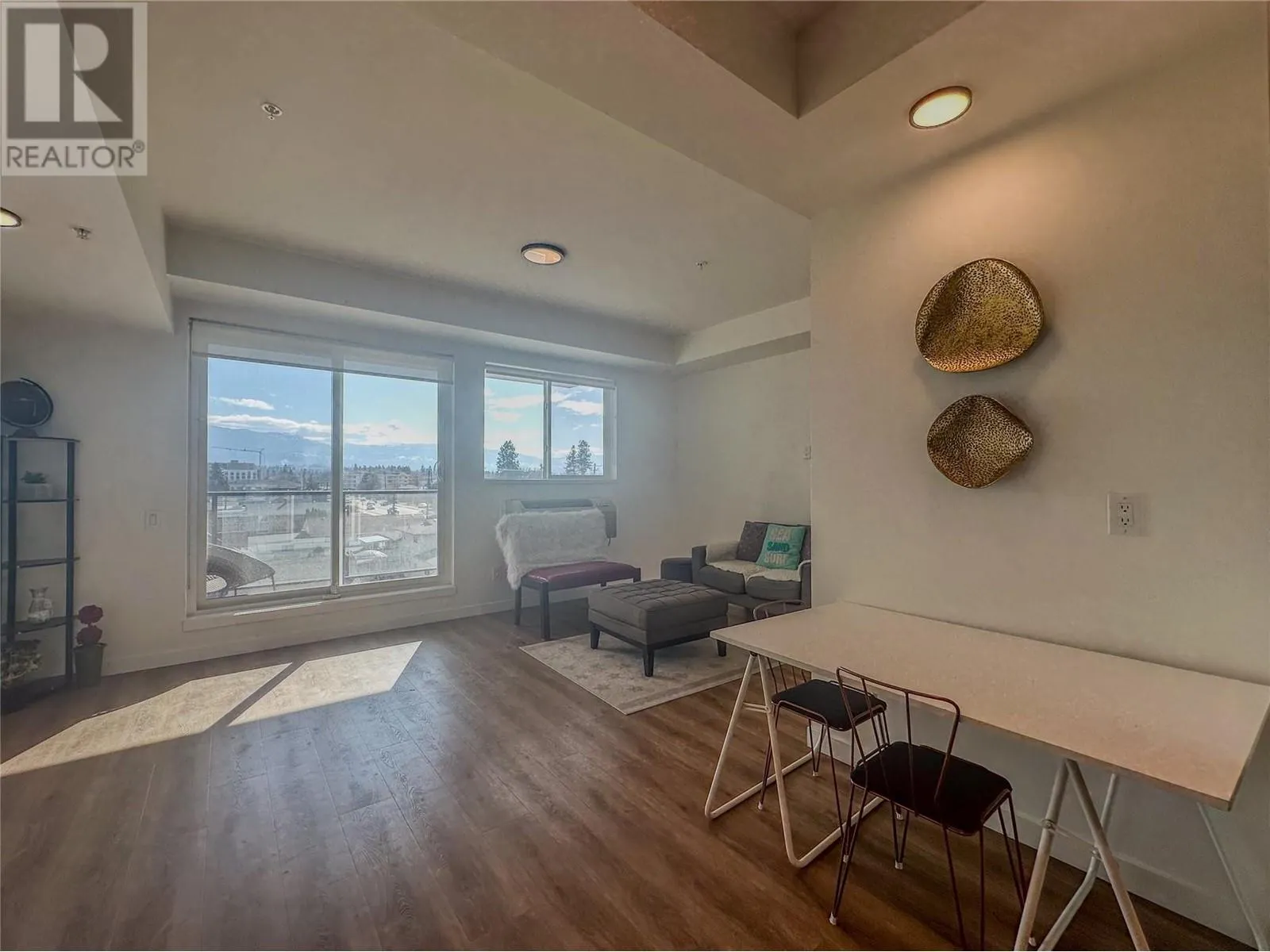 615 Rutland Road N Unit# 415
