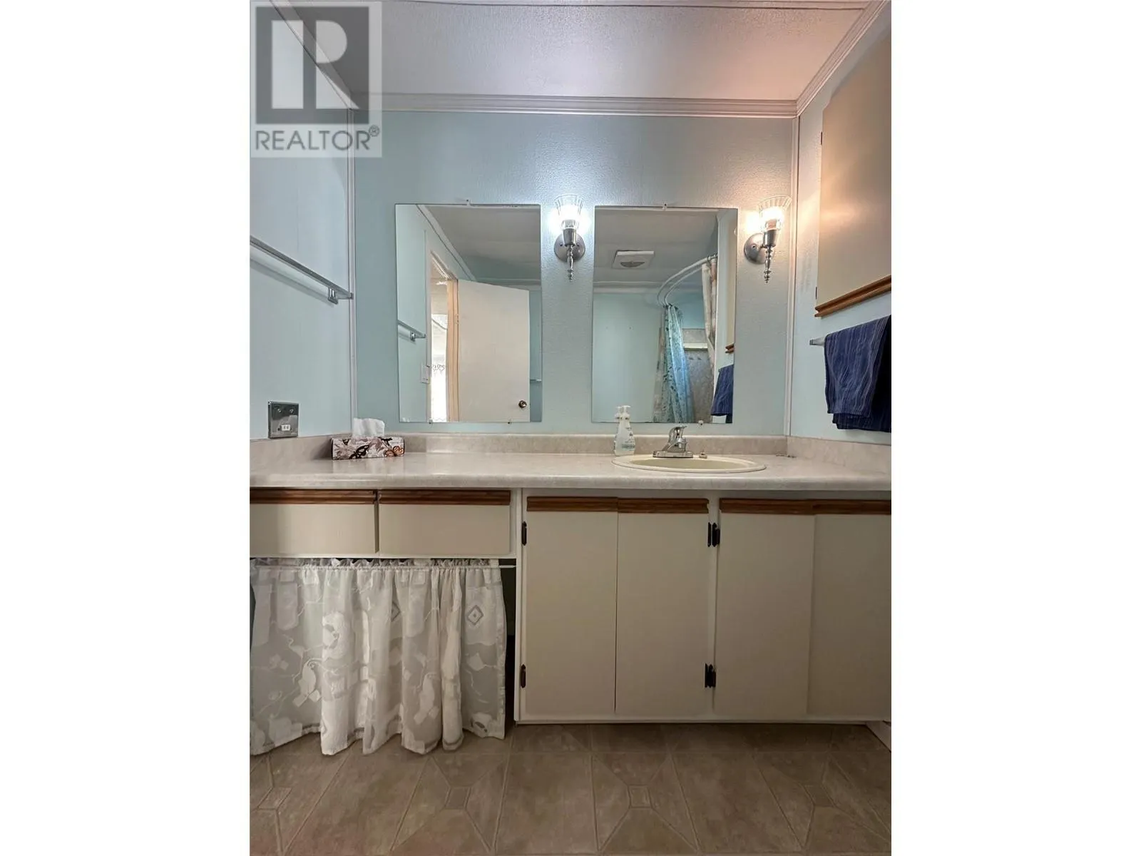3591 Old Vernon Road Unit# 201