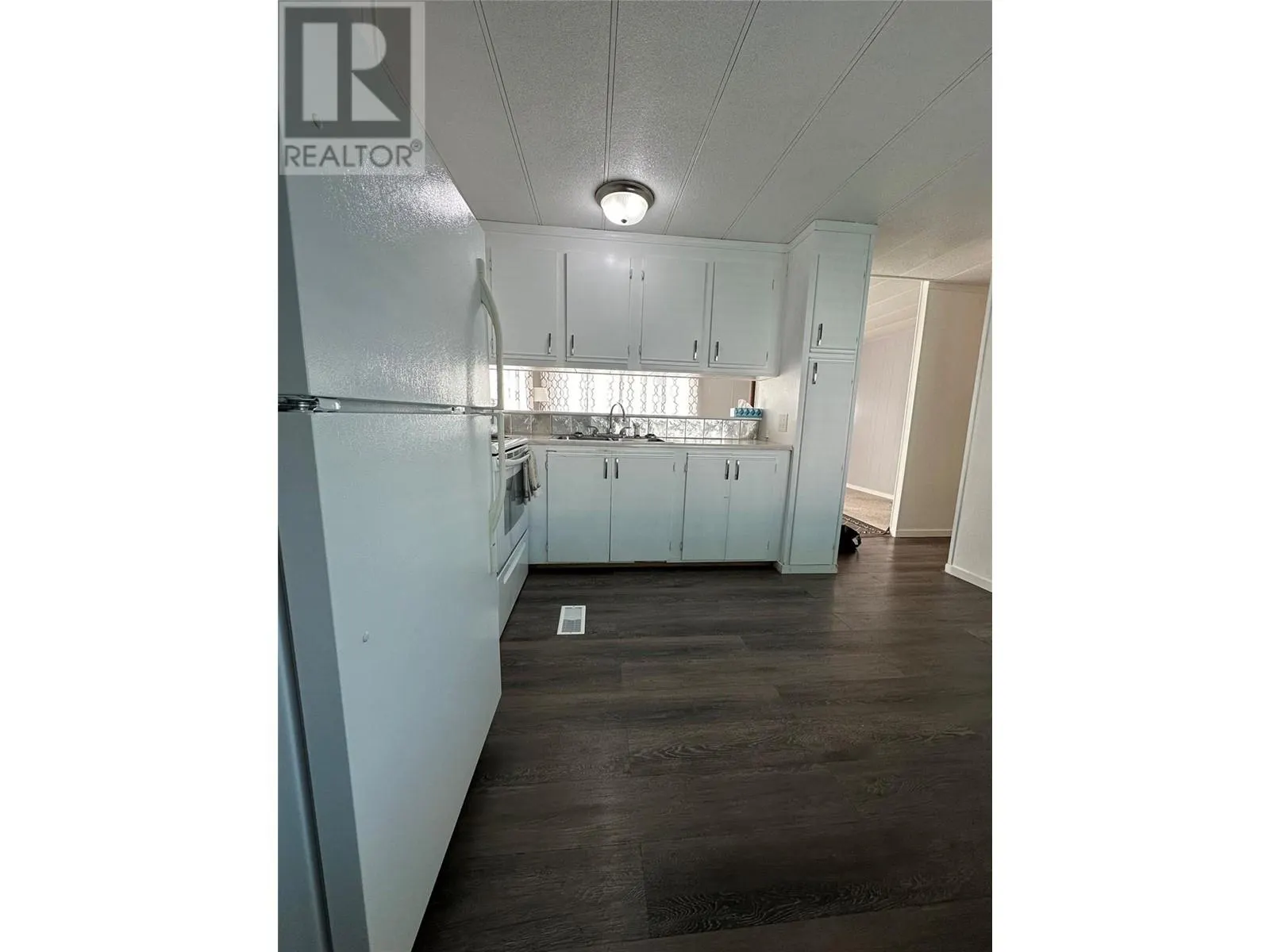 3591 Old Vernon Road Unit# 201